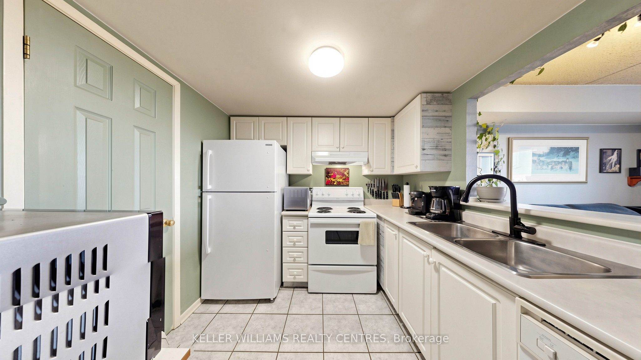 160 Wellington Street E 417 Property Photo 19