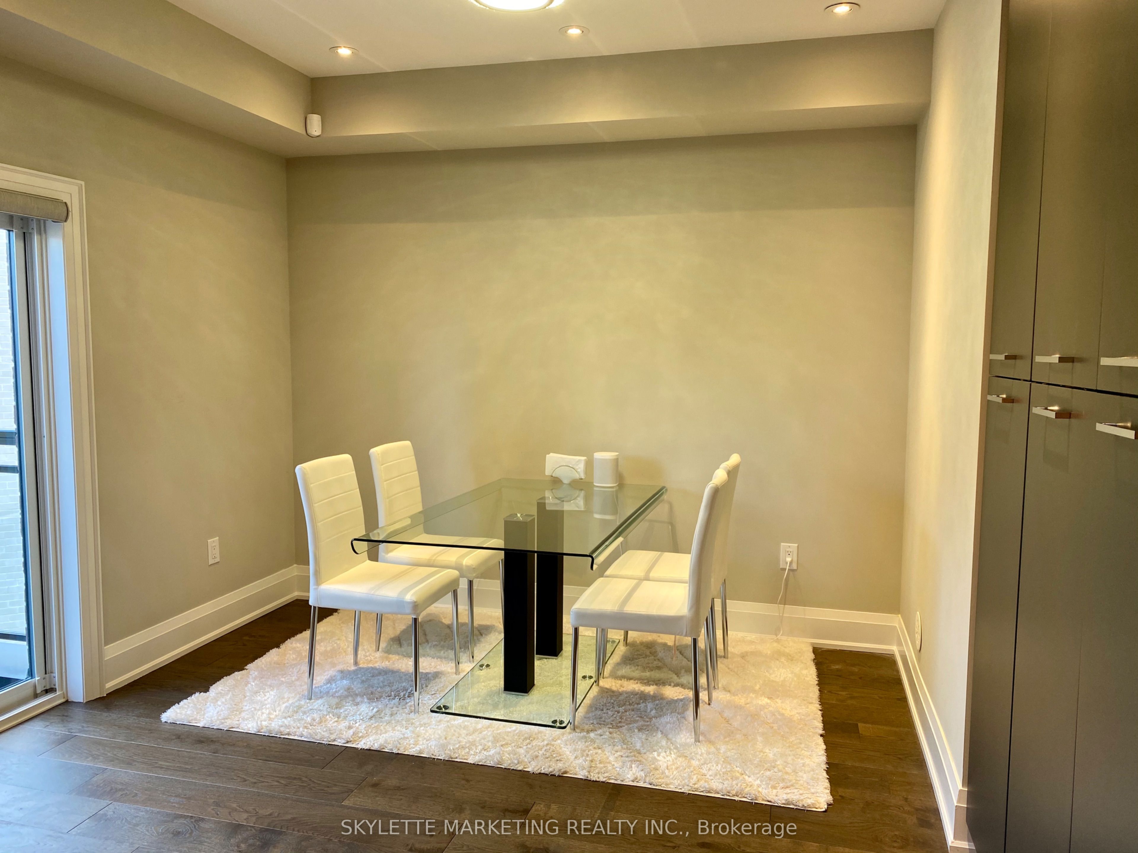 82 South Park Road 72 Property Photo 15