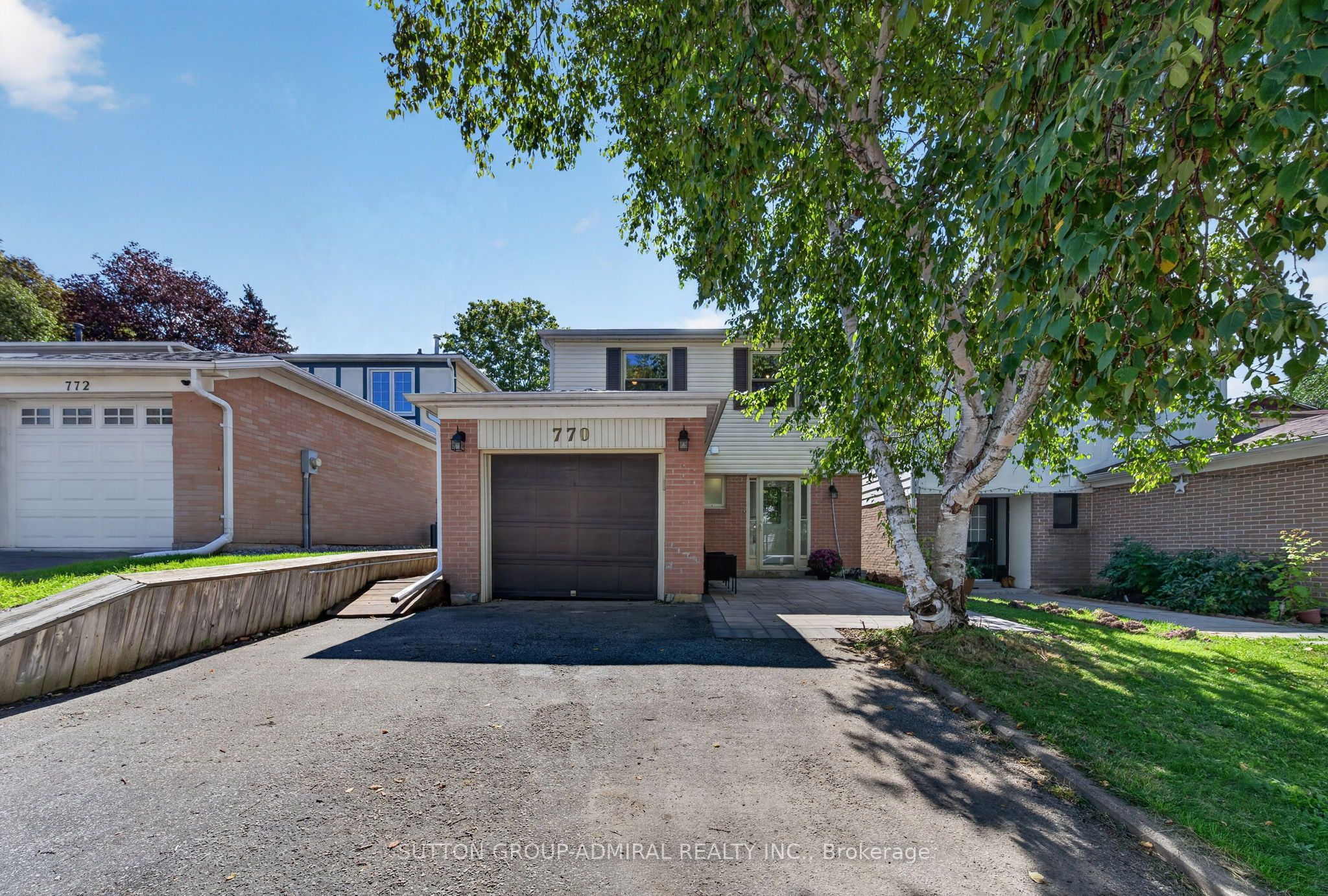 770 Pam Crescent Property Photo 1