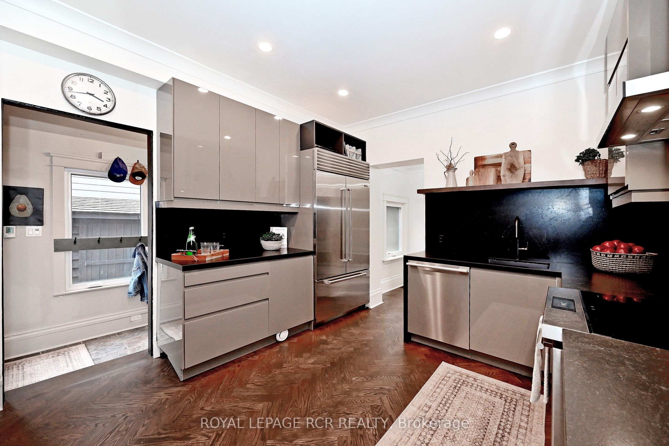 58 Tyler Street Property Photo 15