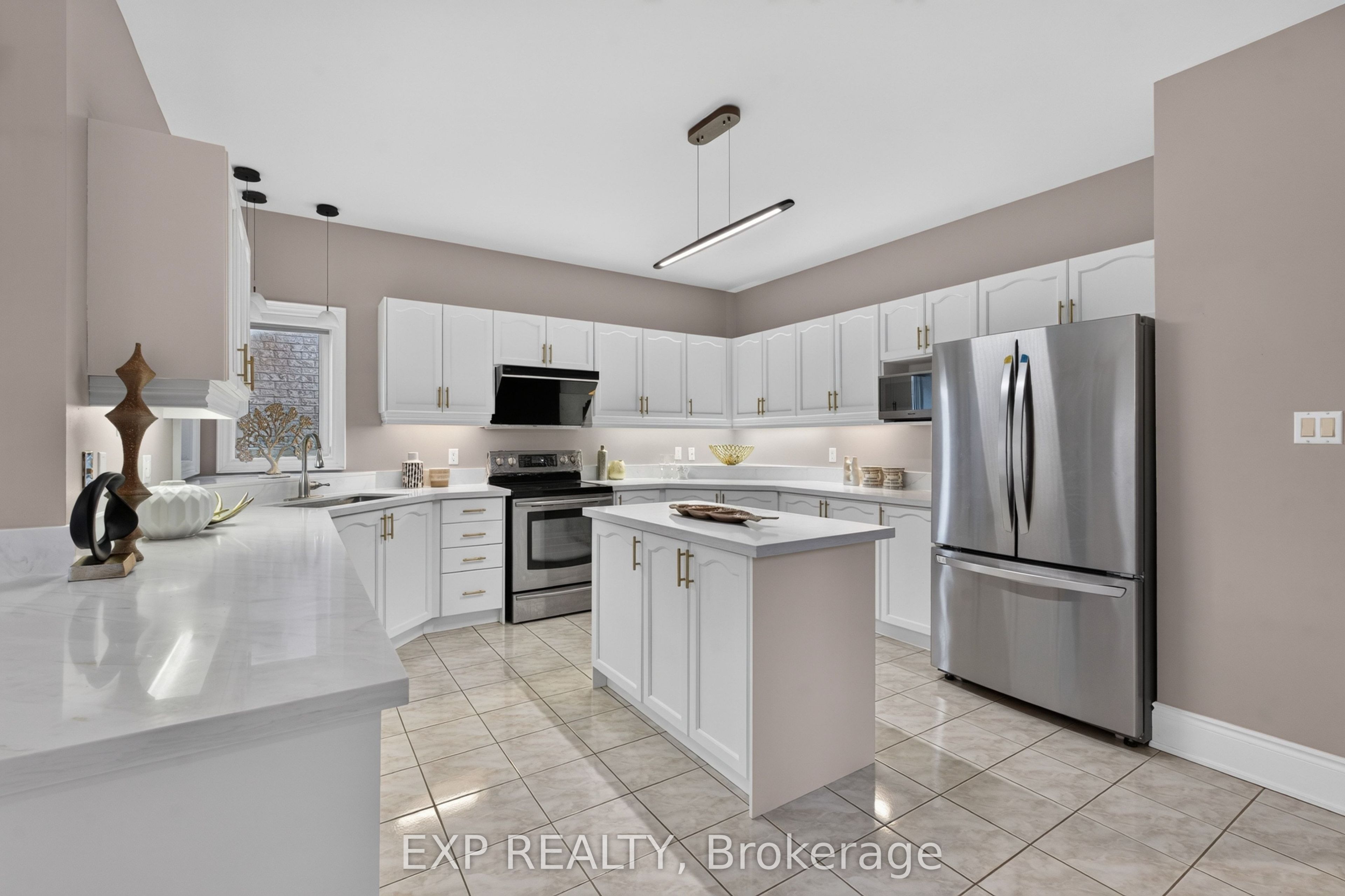 735 Foxcroft Boulevard Property Photo 15