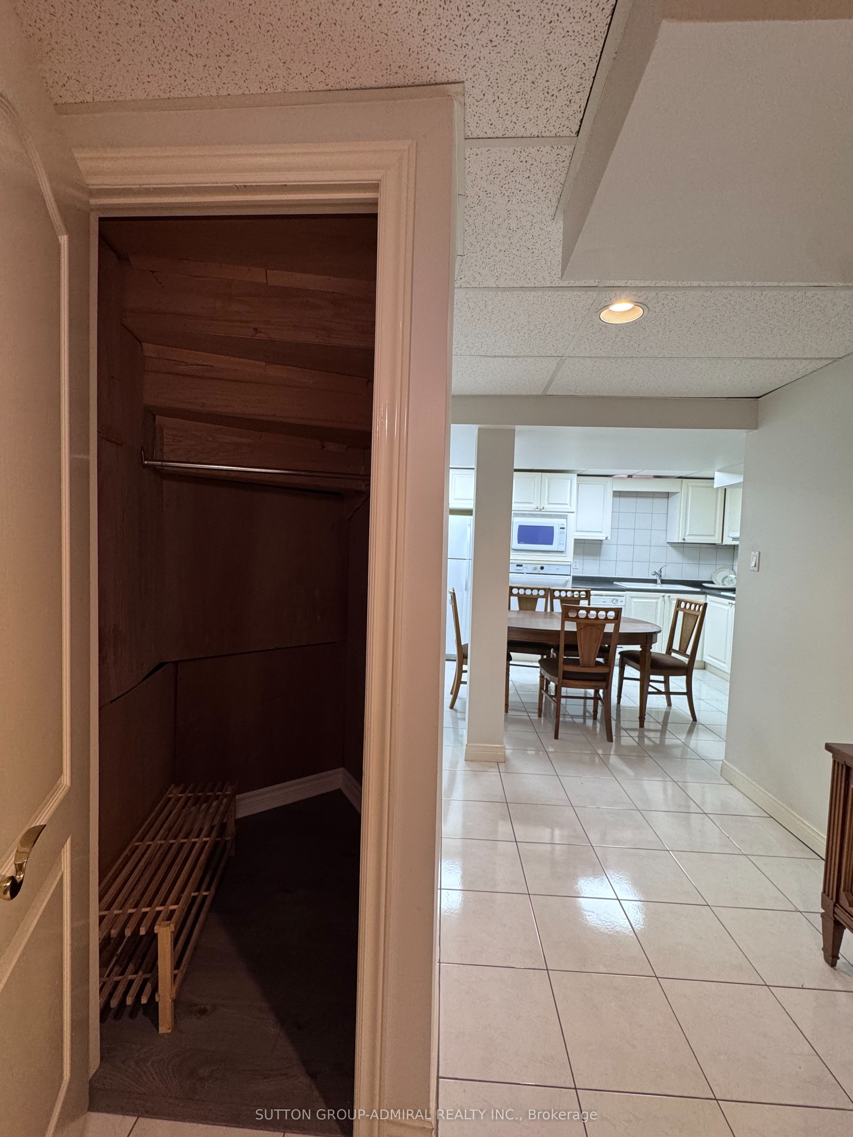 60 Spring Town Road Lower Property Photo 10