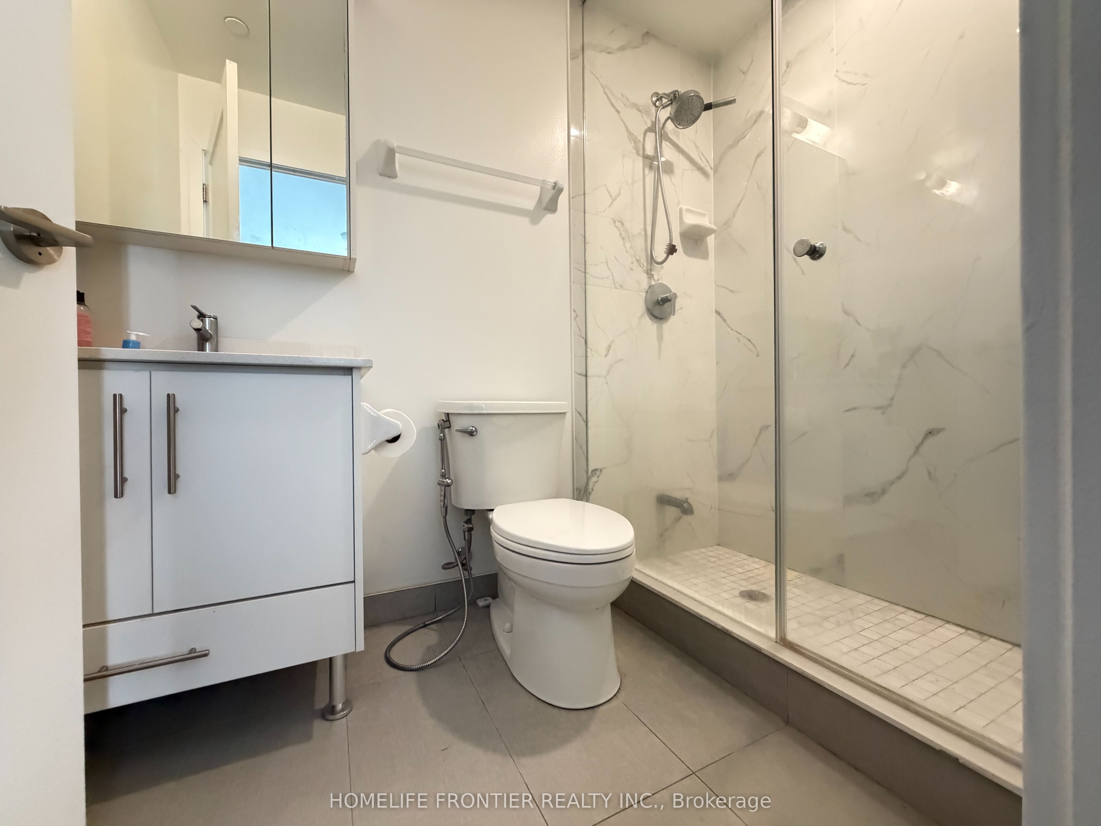 105 Oneida Crescent 607 Property Photo 17
