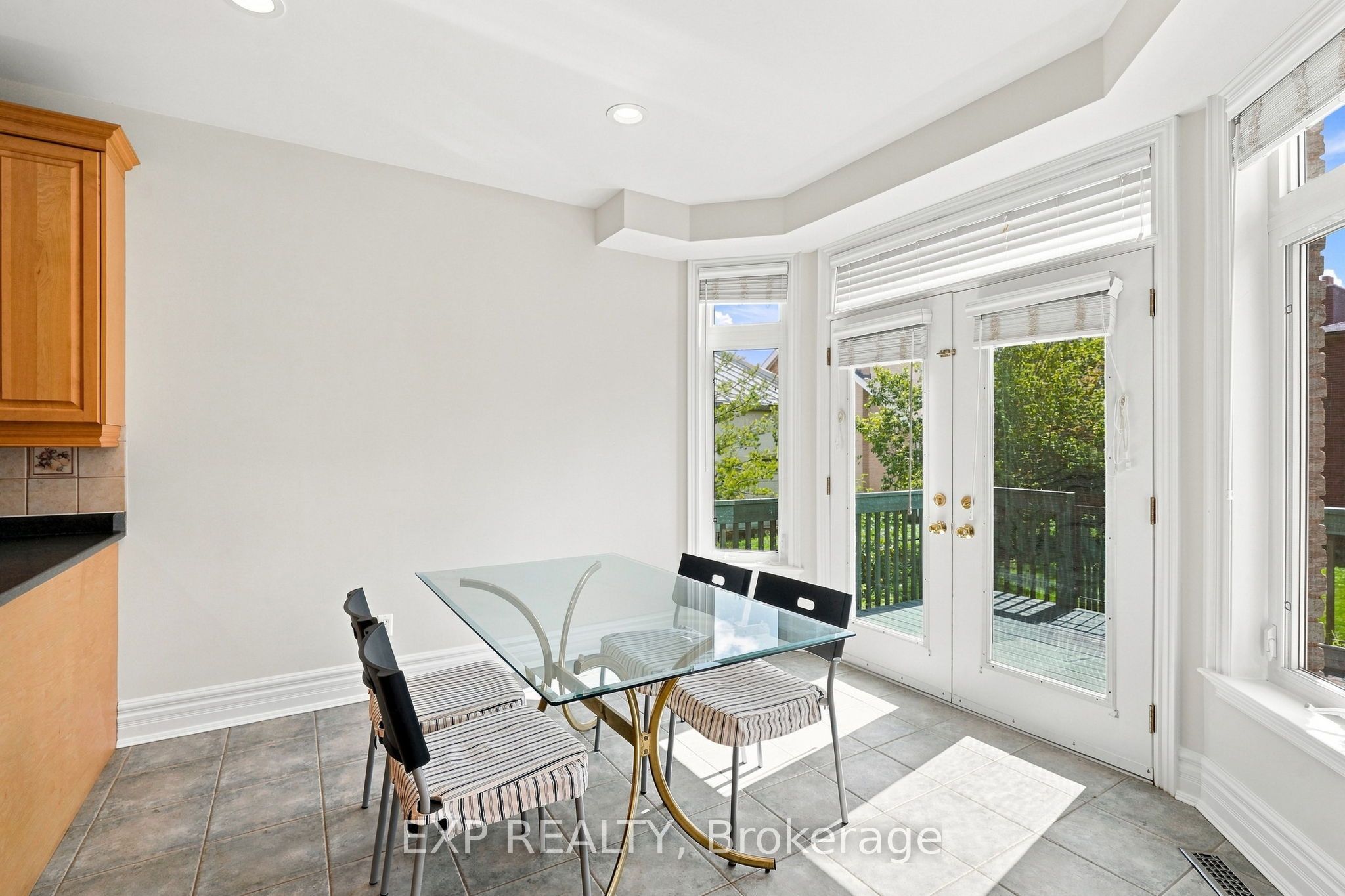 33 Valleyford Avenue Property Photo 6