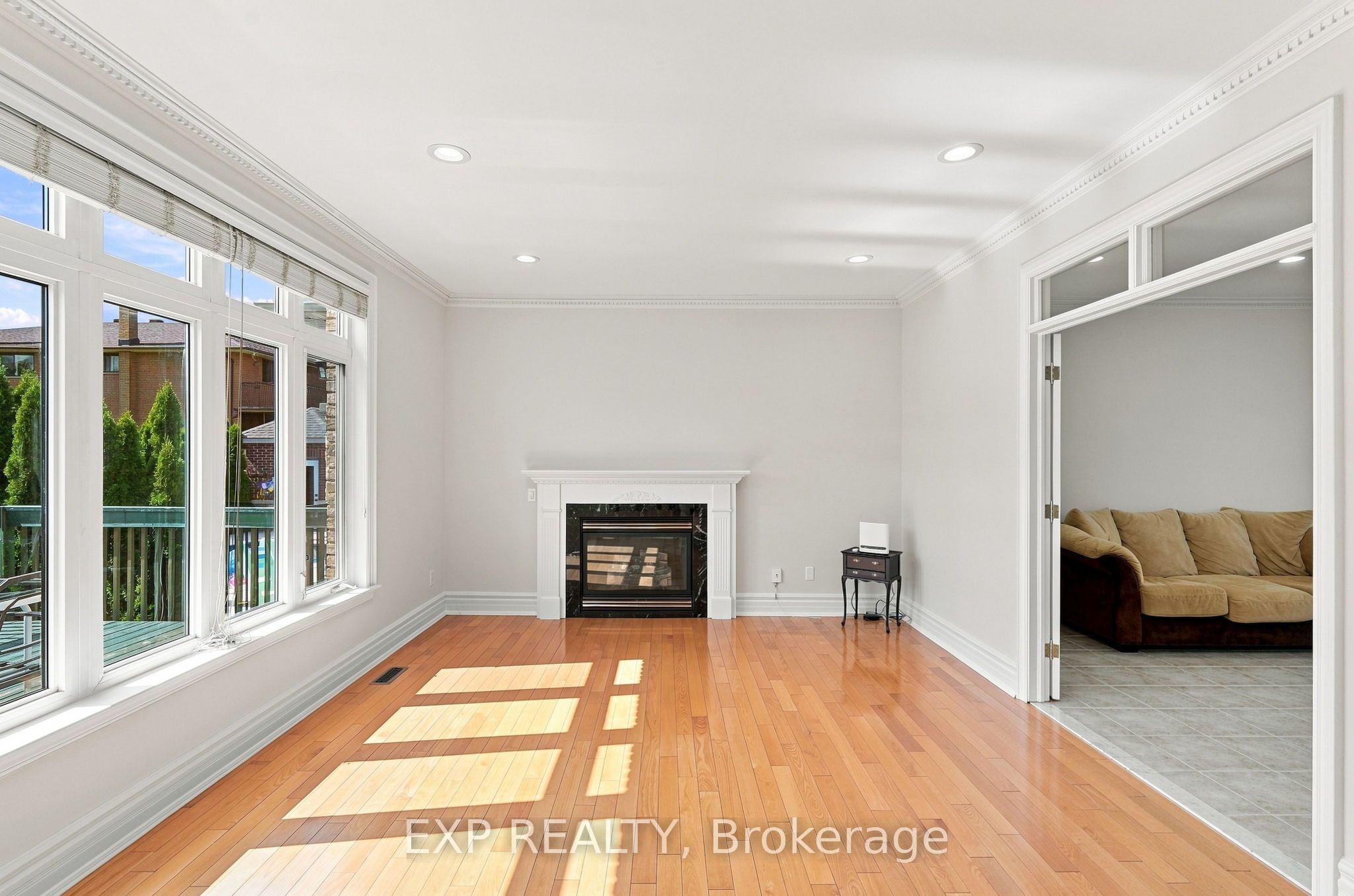 33 Valleyford Avenue Property Photo 11