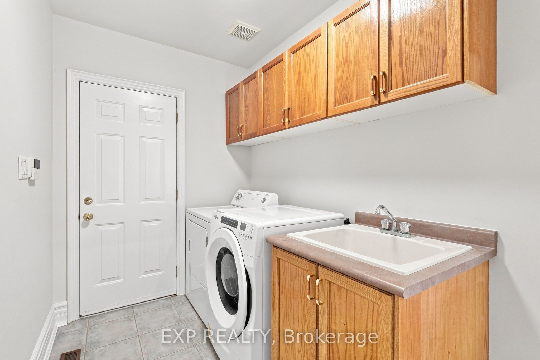 33 Valleyford Avenue Property Photo 13
