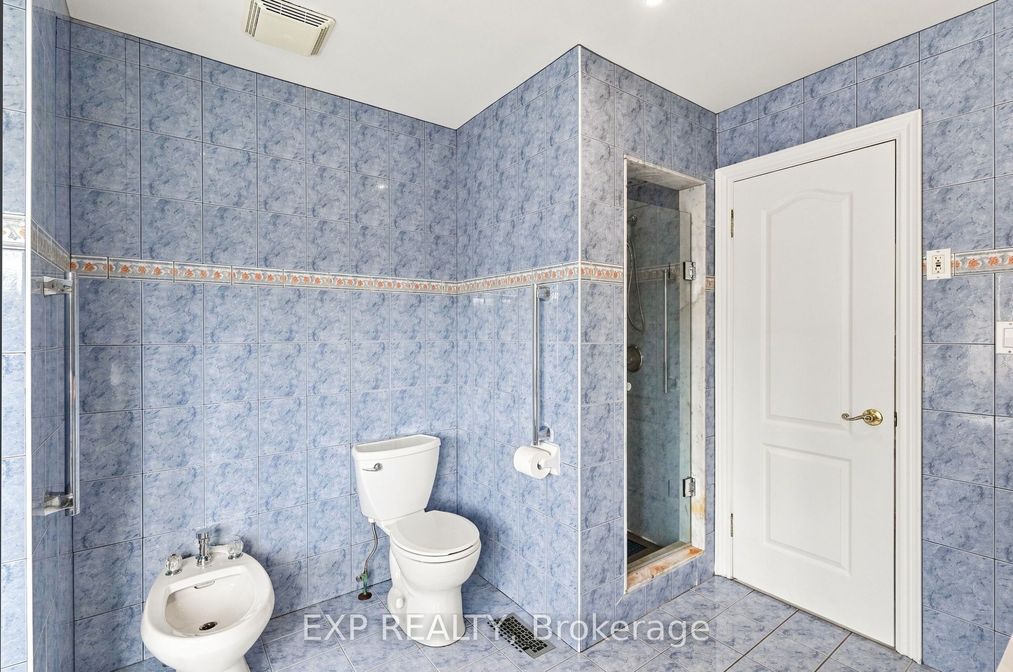 33 Valleyford Avenue Property Photo 18