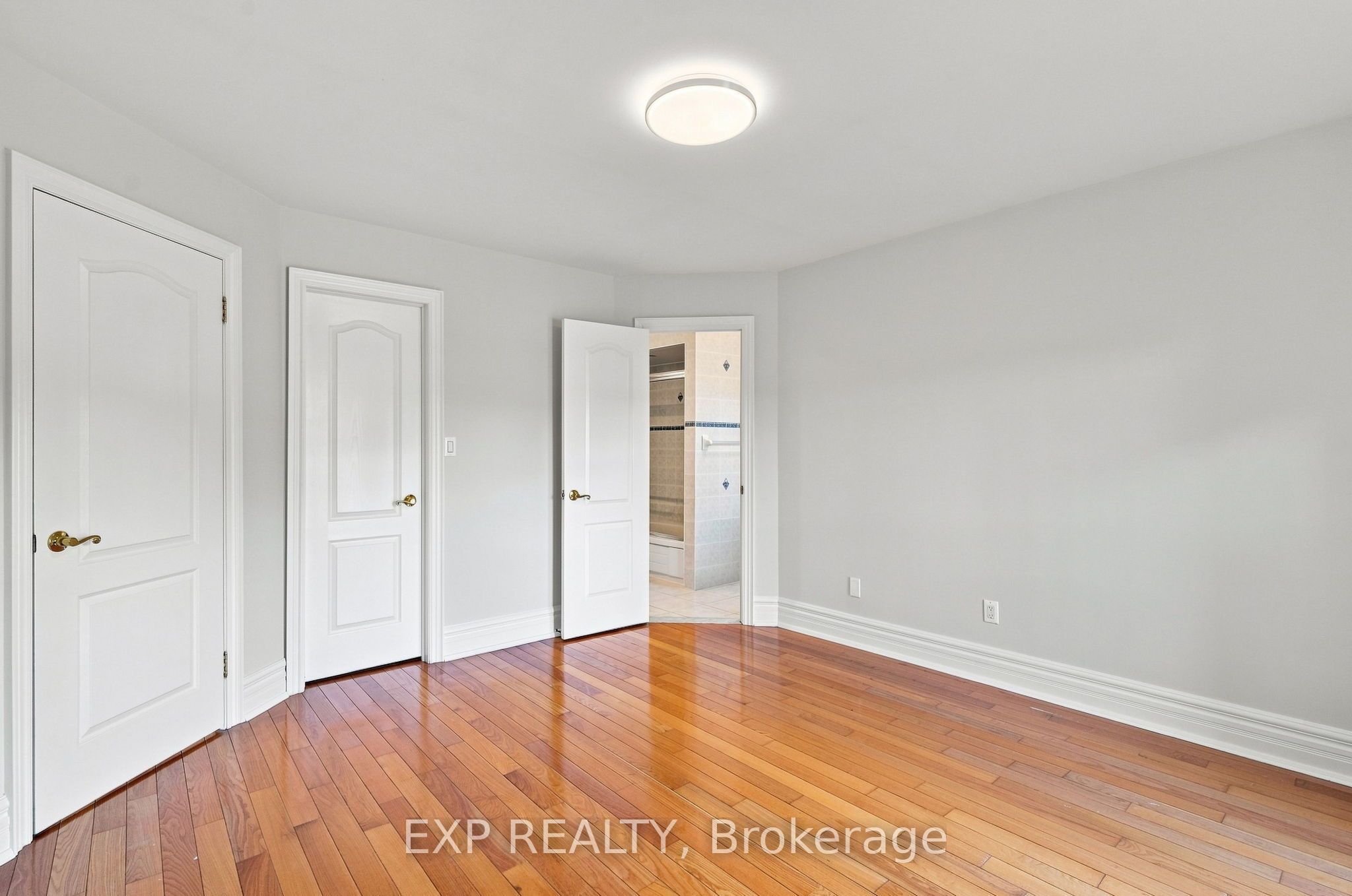 33 Valleyford Avenue Property Photo 24