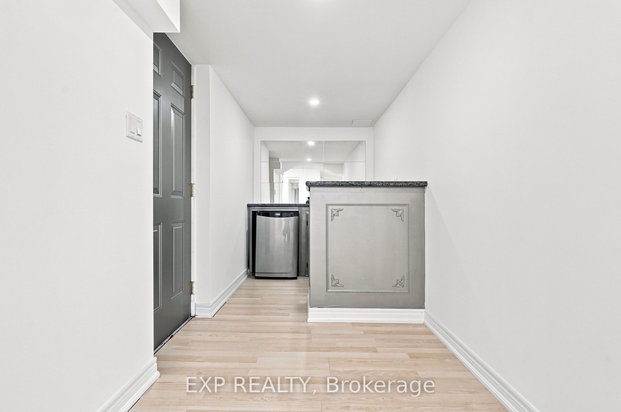 33 Valleyford Avenue Property Photo 33