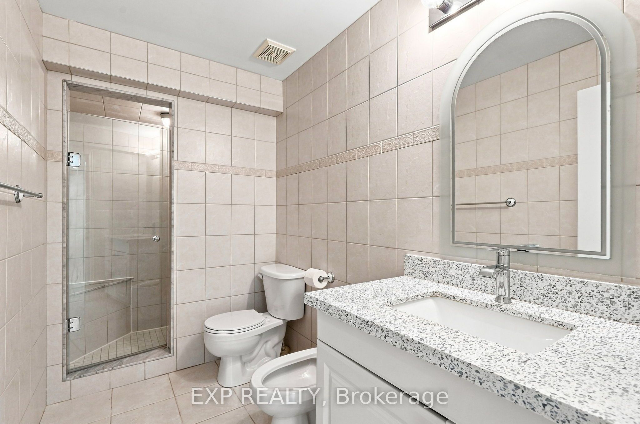 33 Valleyford Avenue Property Photo 35