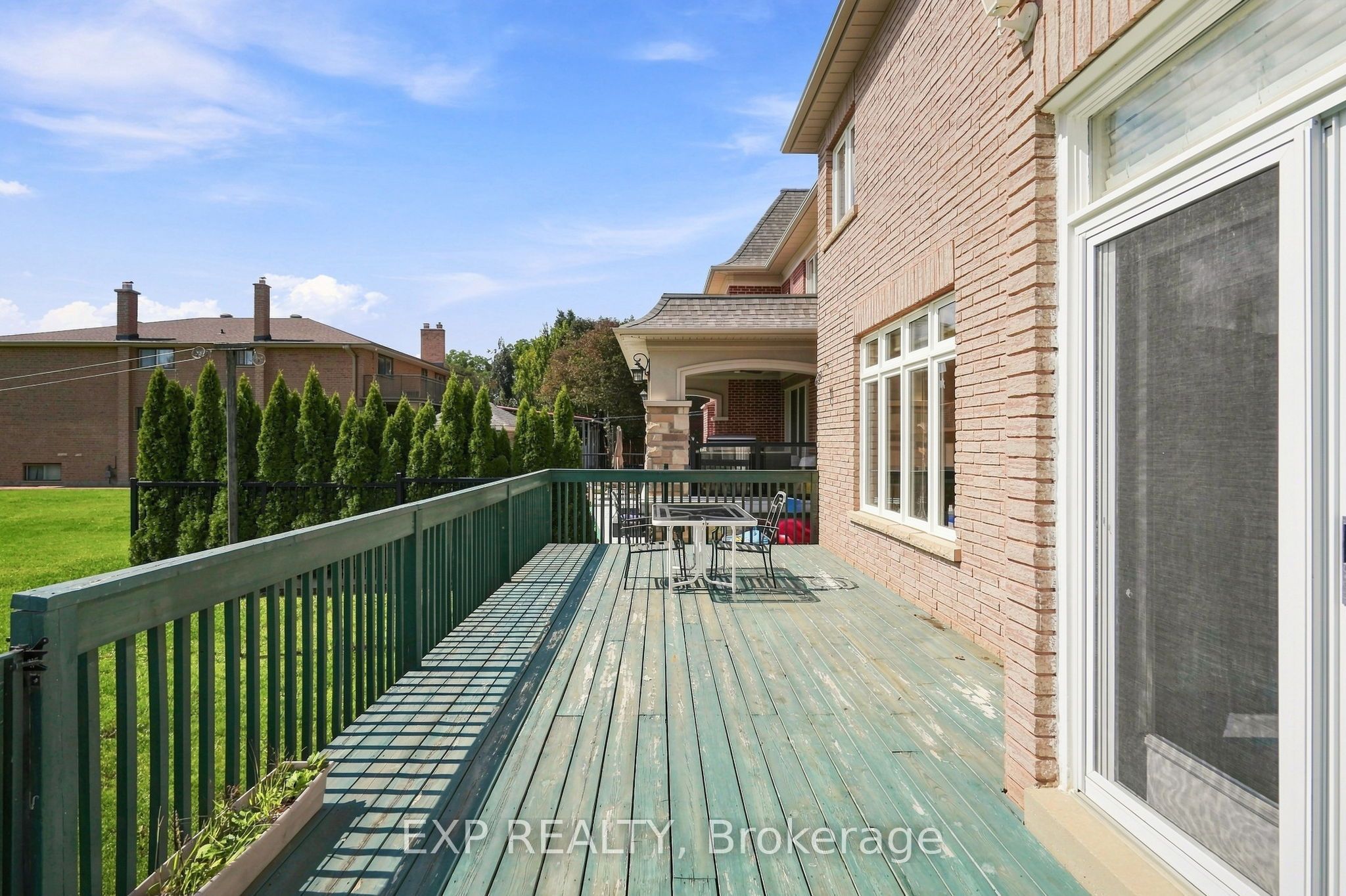 33 Valleyford Avenue Property Photo 40