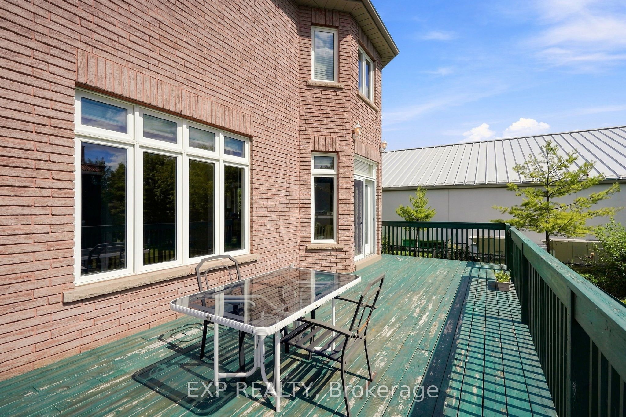 33 Valleyford Avenue Property Photo 43