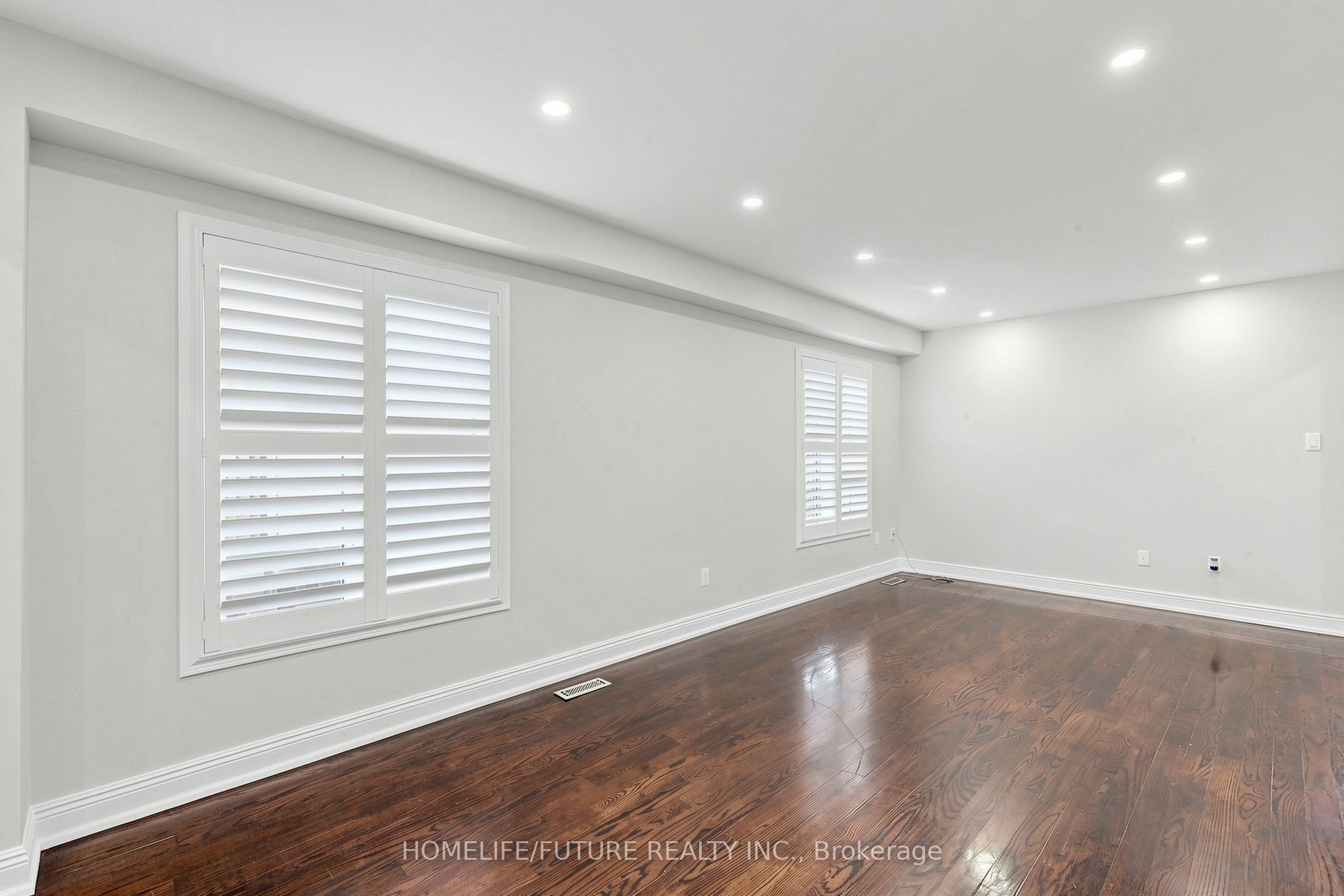 18 Holloway Road Property Photo 9