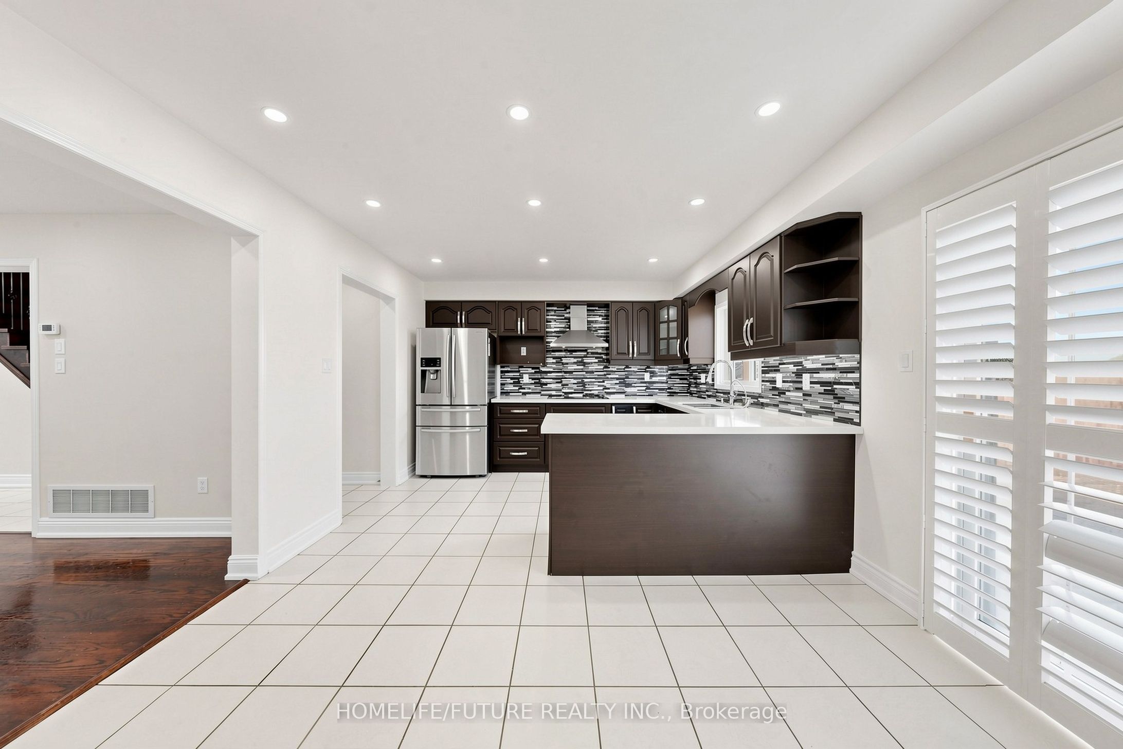 18 Holloway Road Property Photo 11