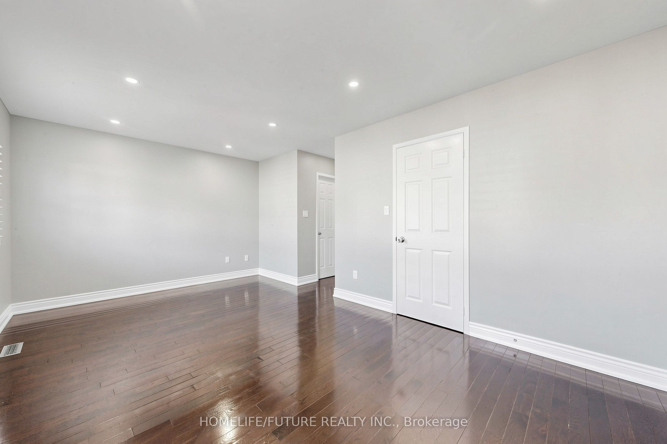 18 Holloway Road Property Photo 21
