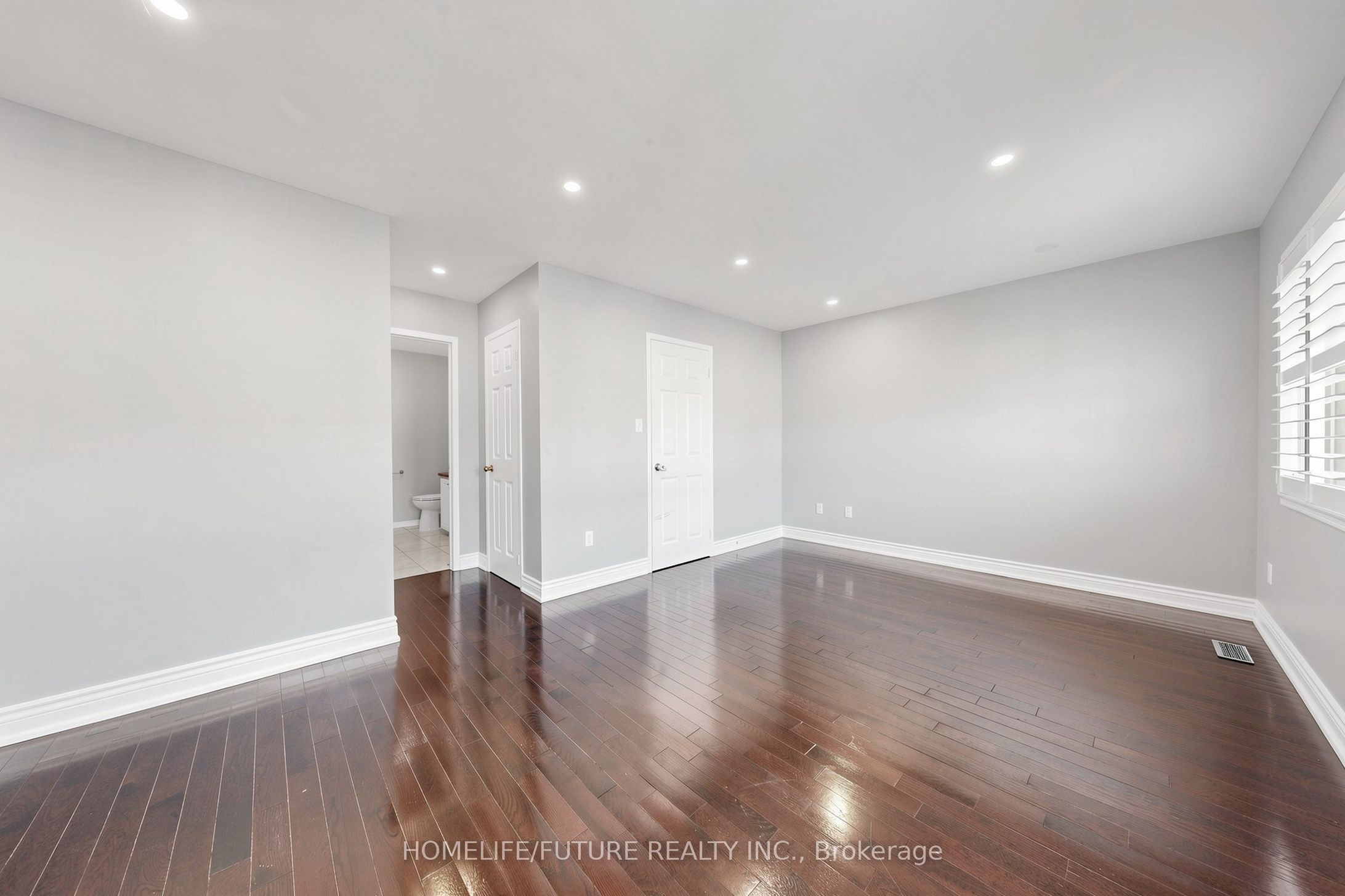 18 Holloway Road Property Photo 22