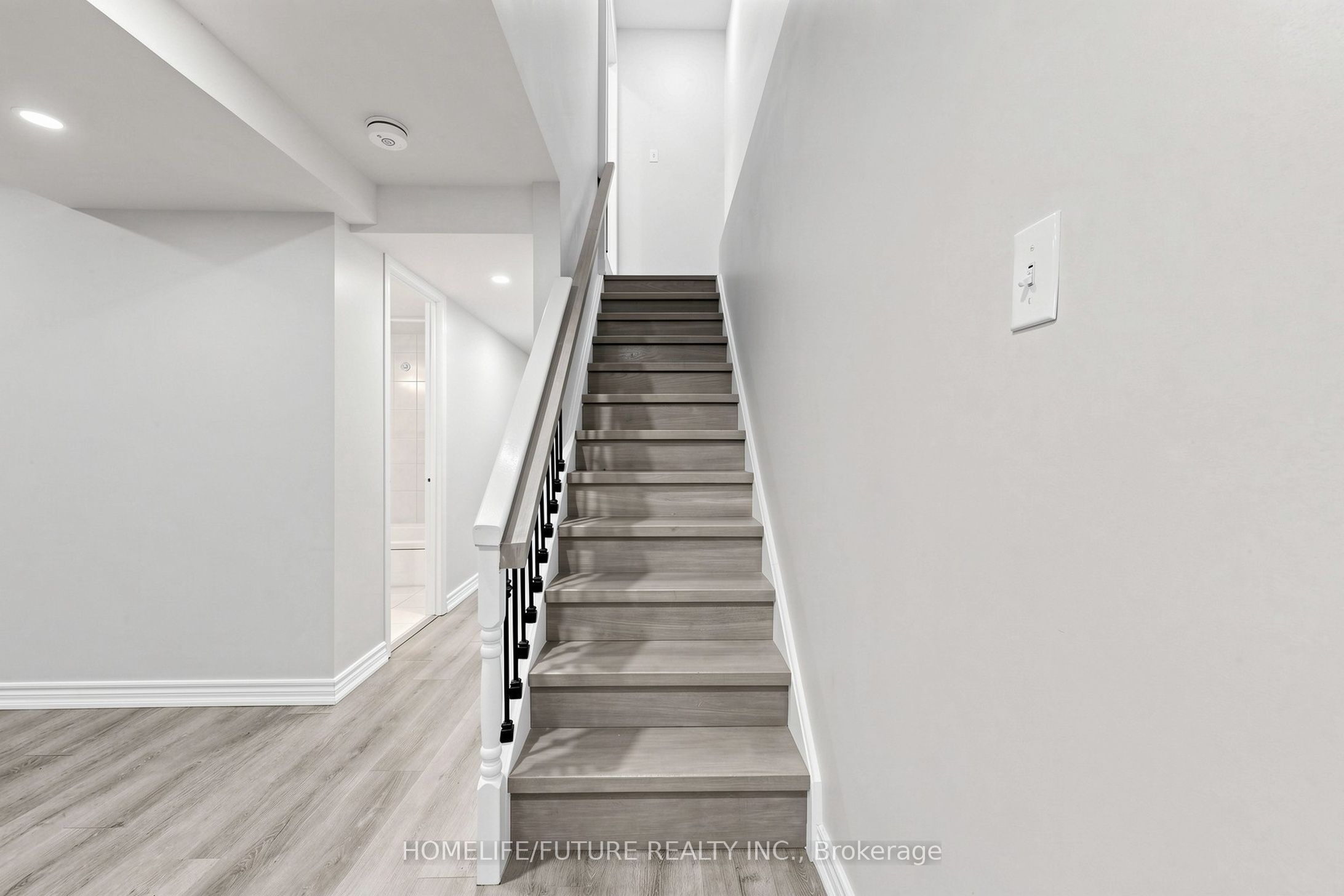 18 Holloway Road Property Photo 34
