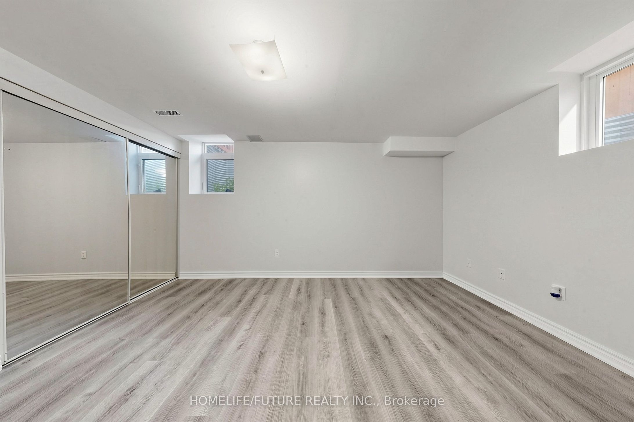 18 Holloway Road Property Photo 40
