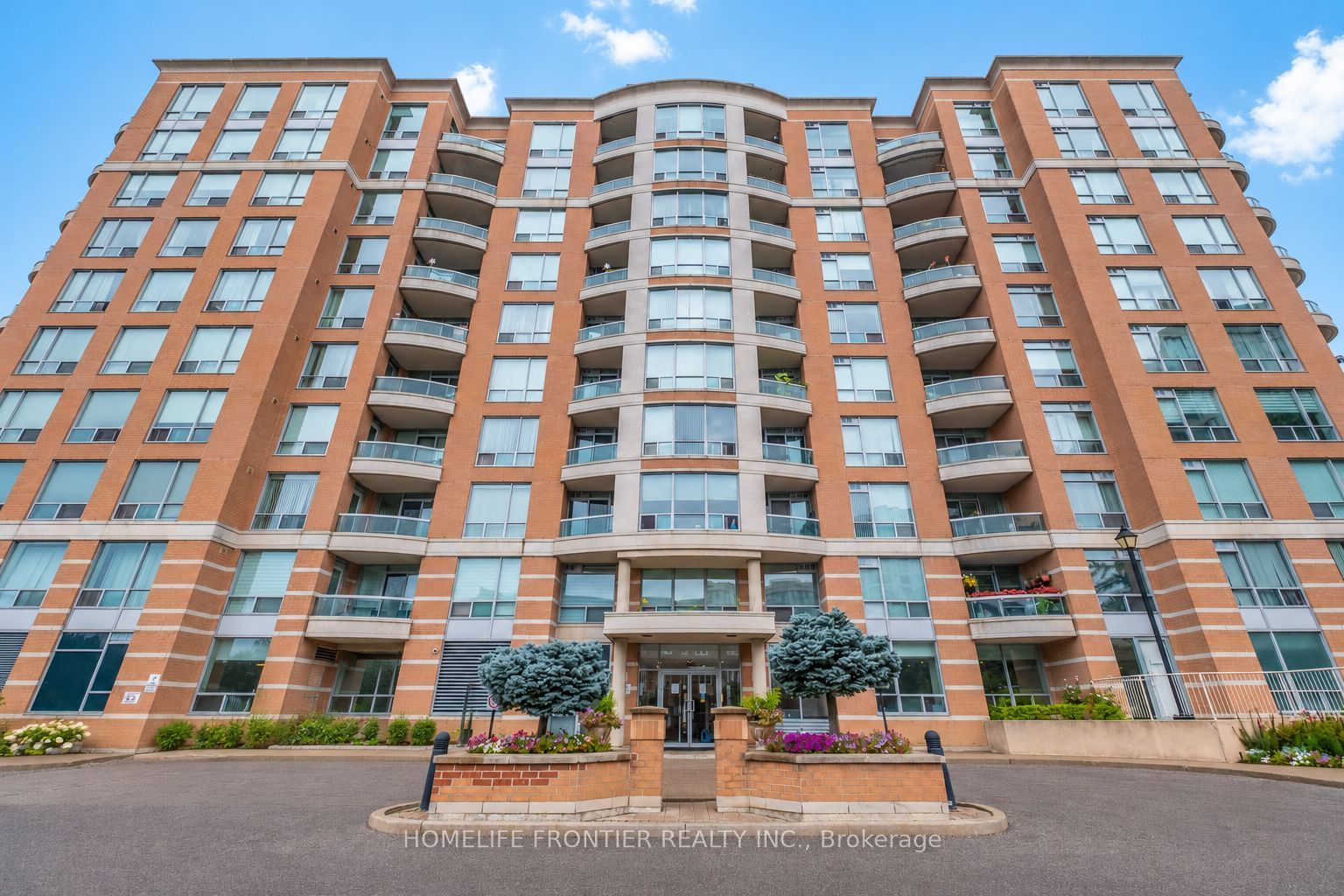 745 New Westminster Drive 610 Property Photo 1