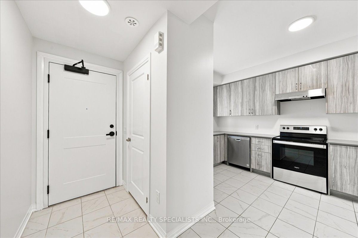 220 Dissette Street 13 Property Photo 4