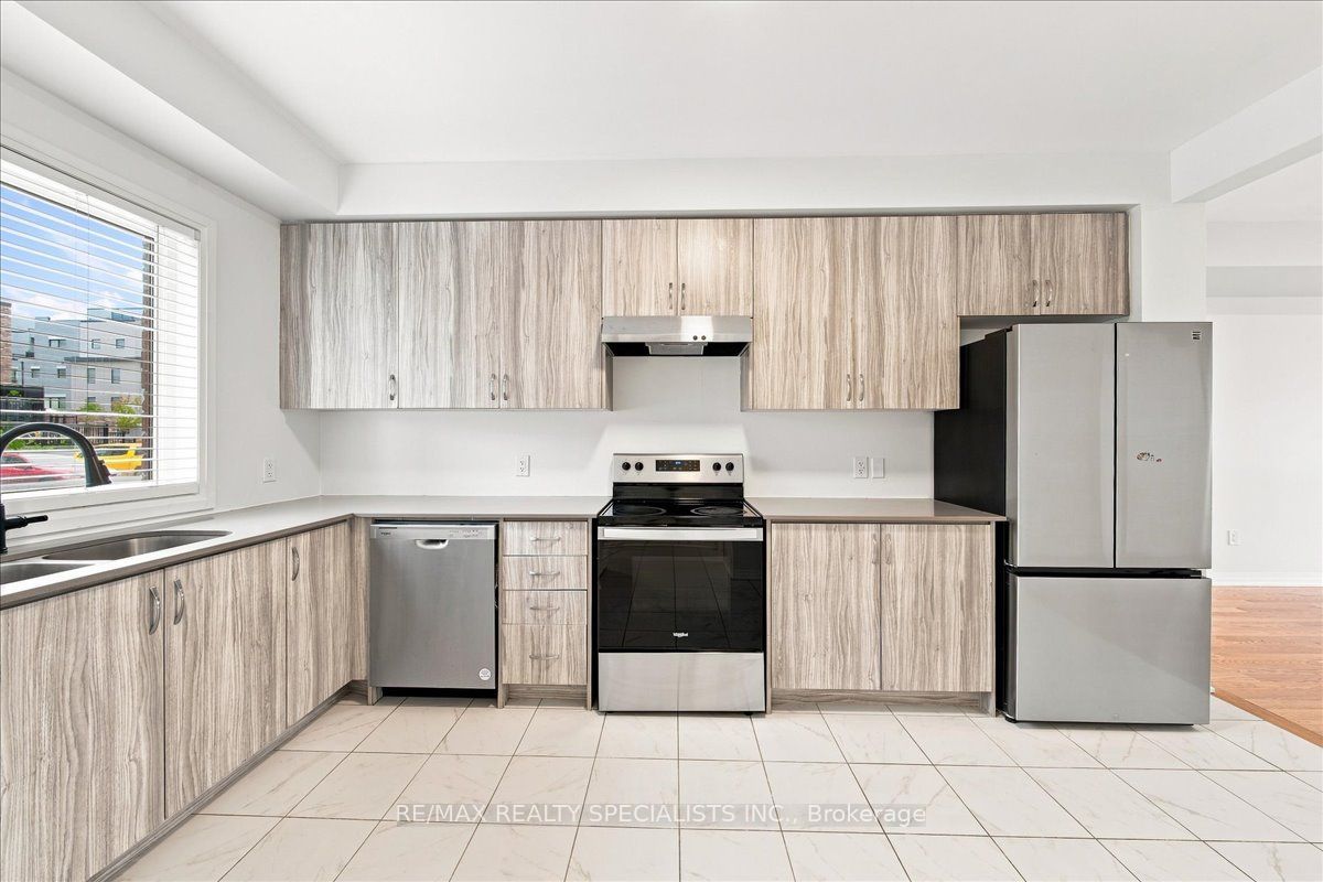 220 Dissette Street 13 Property Photo 6