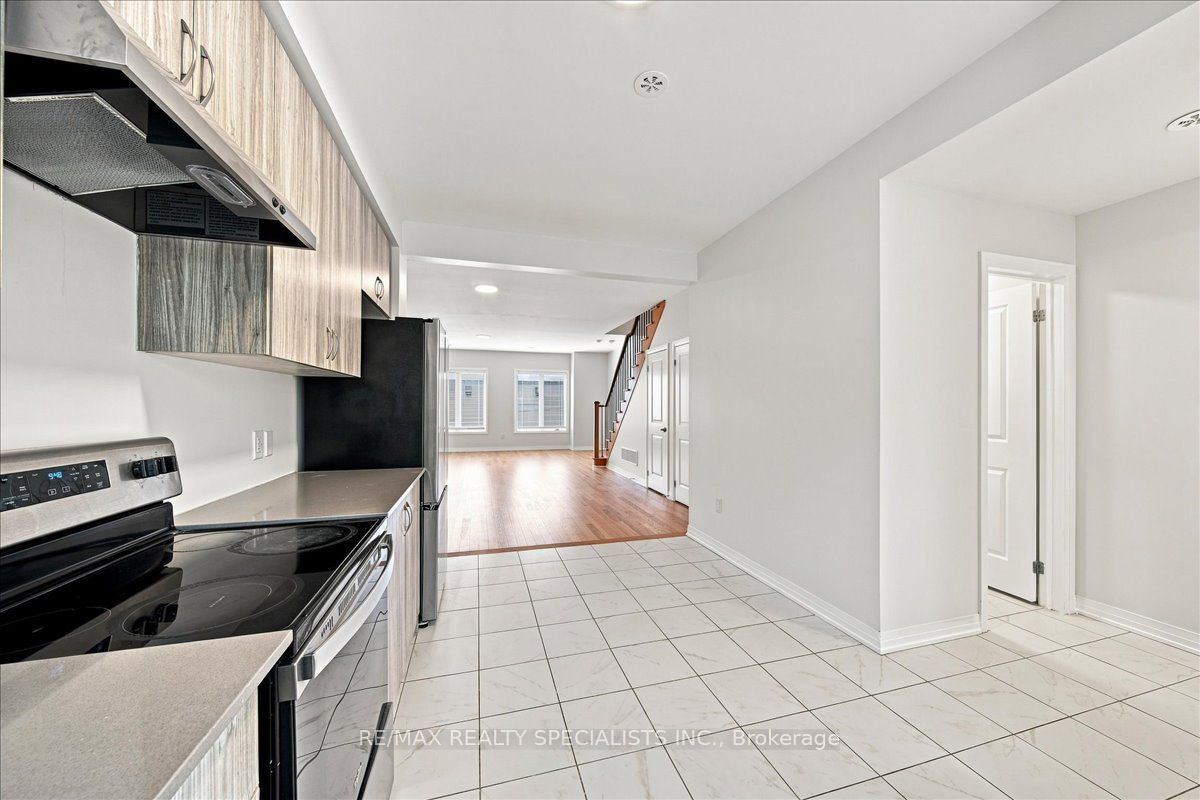 220 Dissette Street 13 Property Photo 9