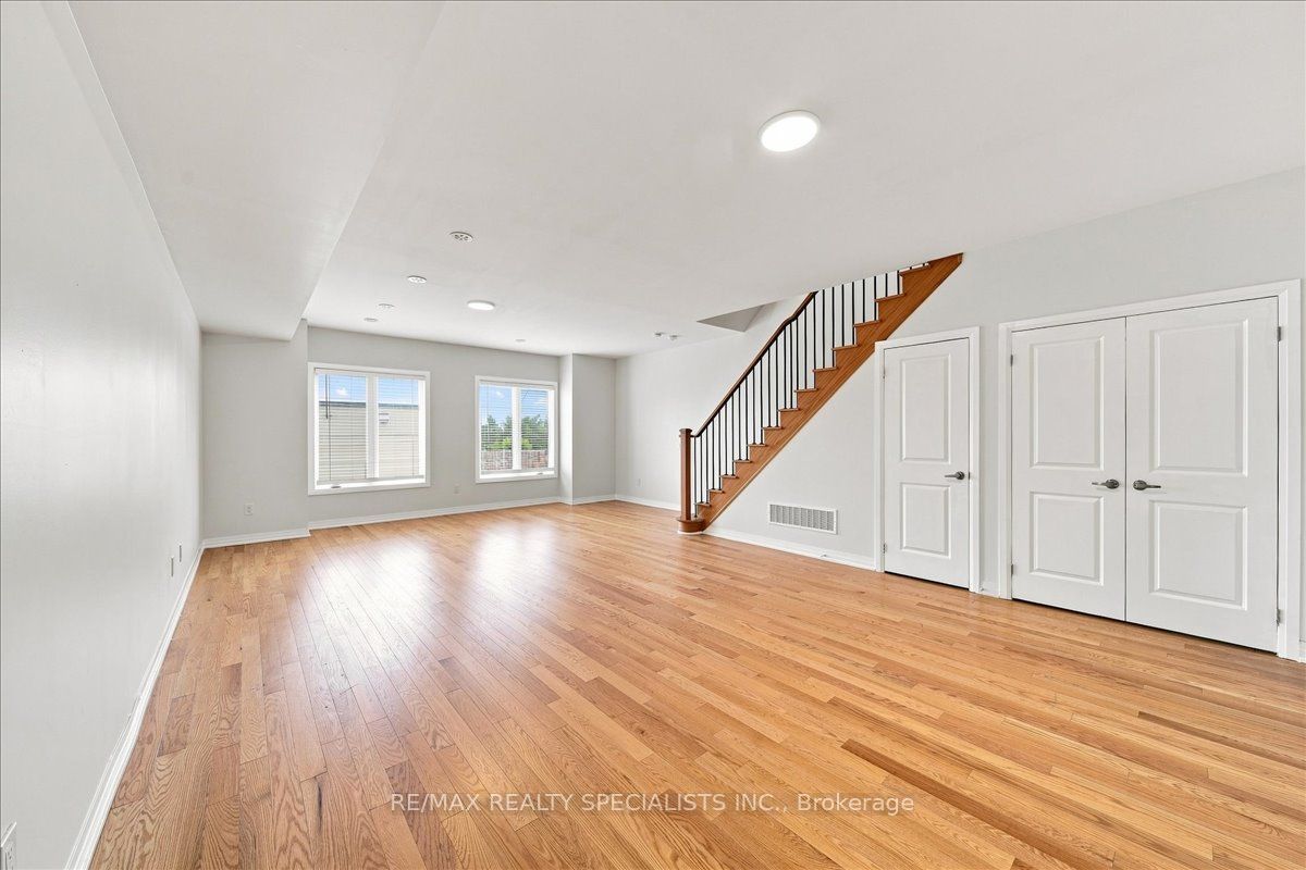 220 Dissette Street 13 Property Photo 12