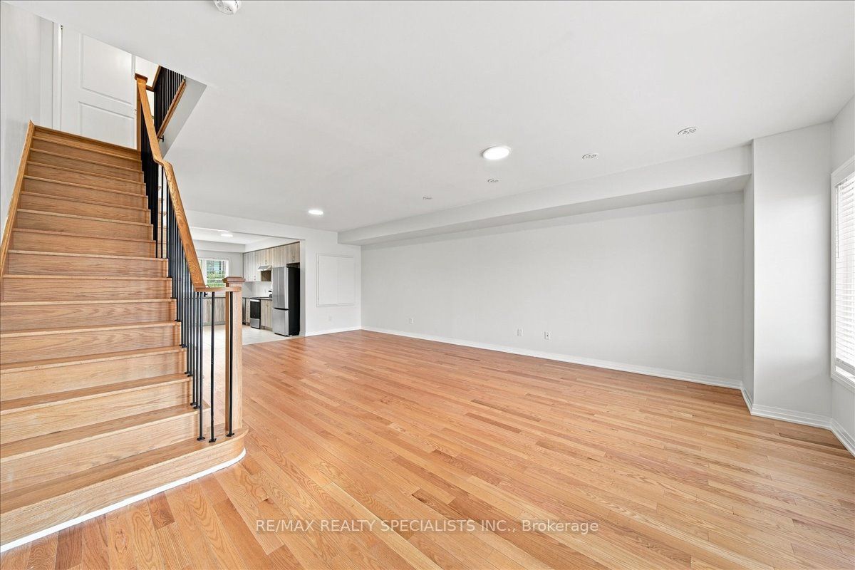 220 Dissette Street 13 Property Photo 14