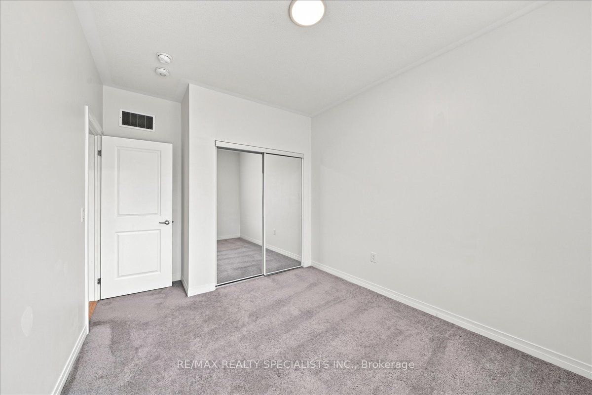 220 Dissette Street 13 Property Photo 24