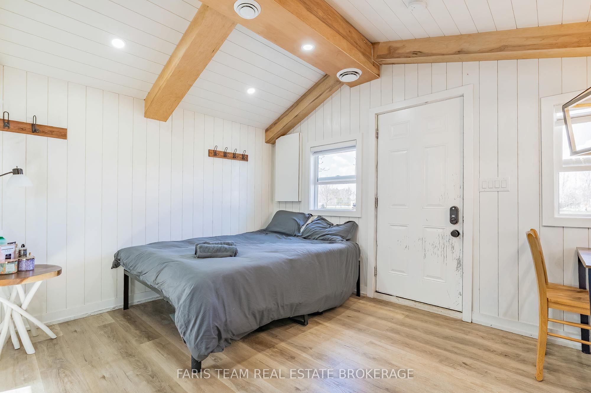 687 Innisfil Beach Road Property Photo 27