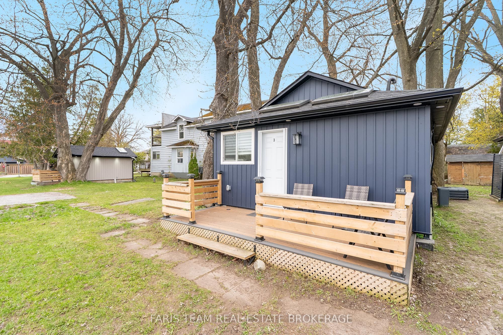 687 Innisfil Beach Road Property Photo 29