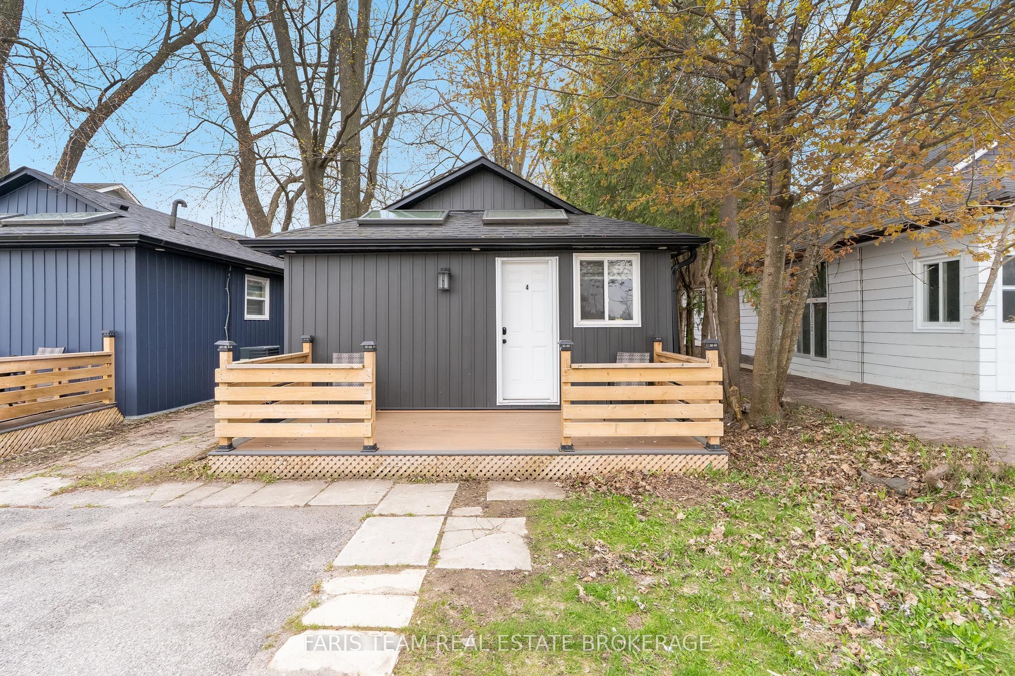 687 Innisfil Beach Road Property Photo 38