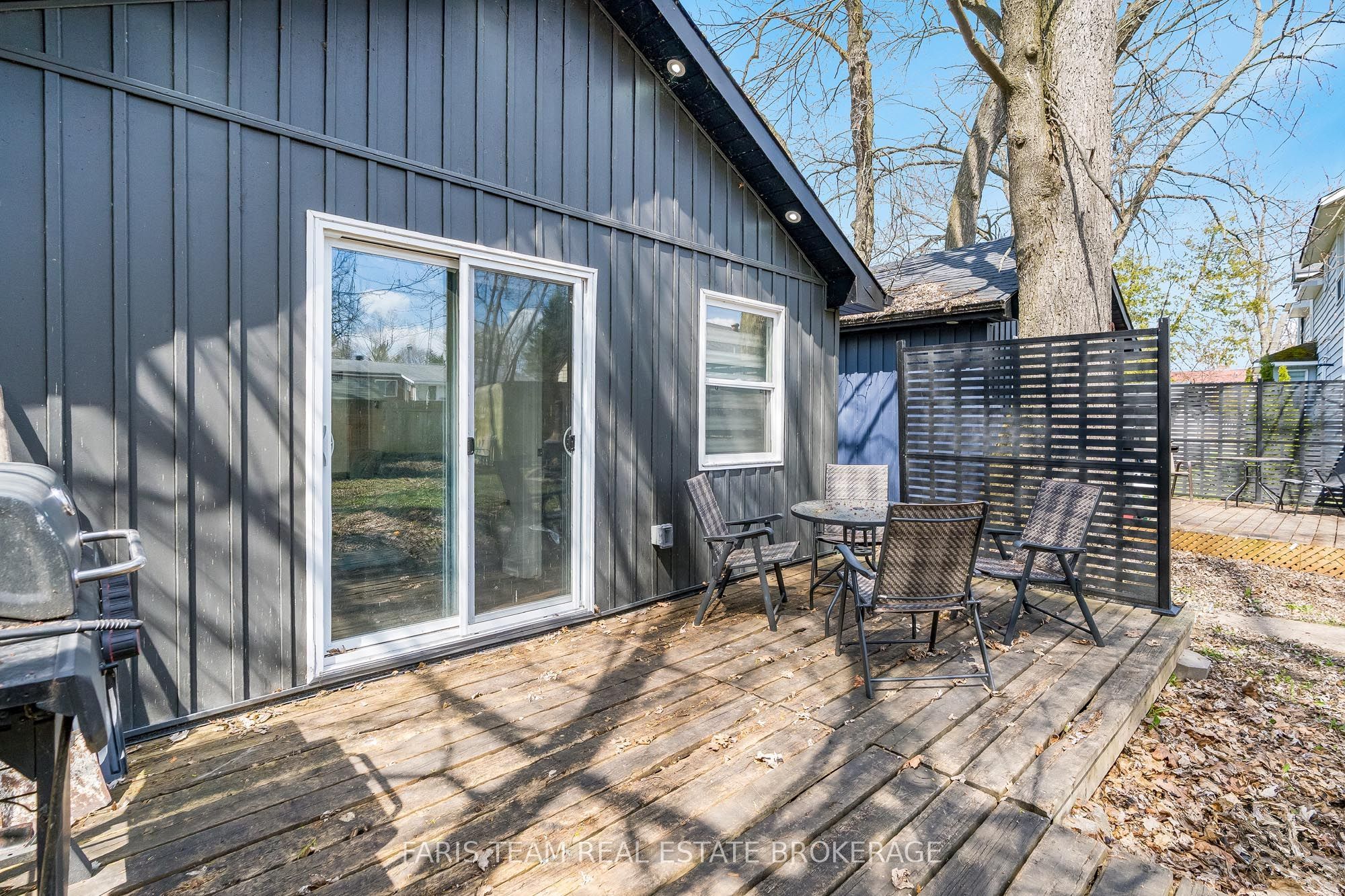 687 Innisfil Beach Road Property Photo 45