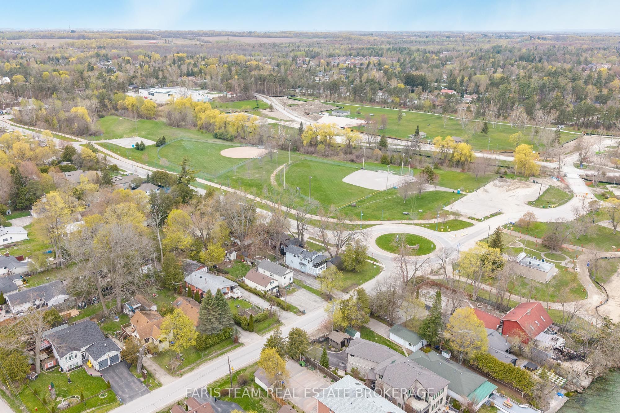 687 Innisfil Beach Road Property Photo 47