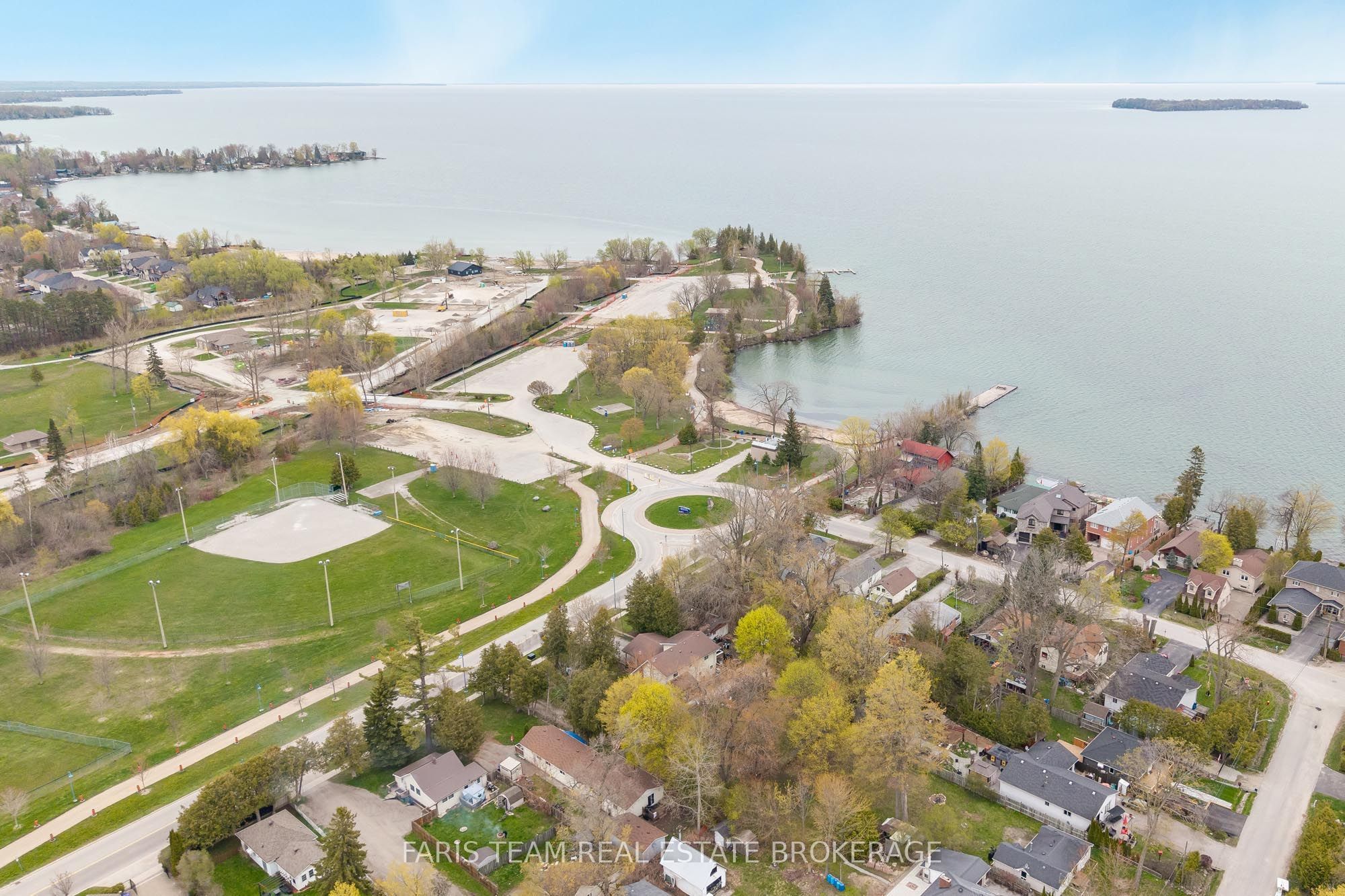 687 Innisfil Beach Road Property Photo 48