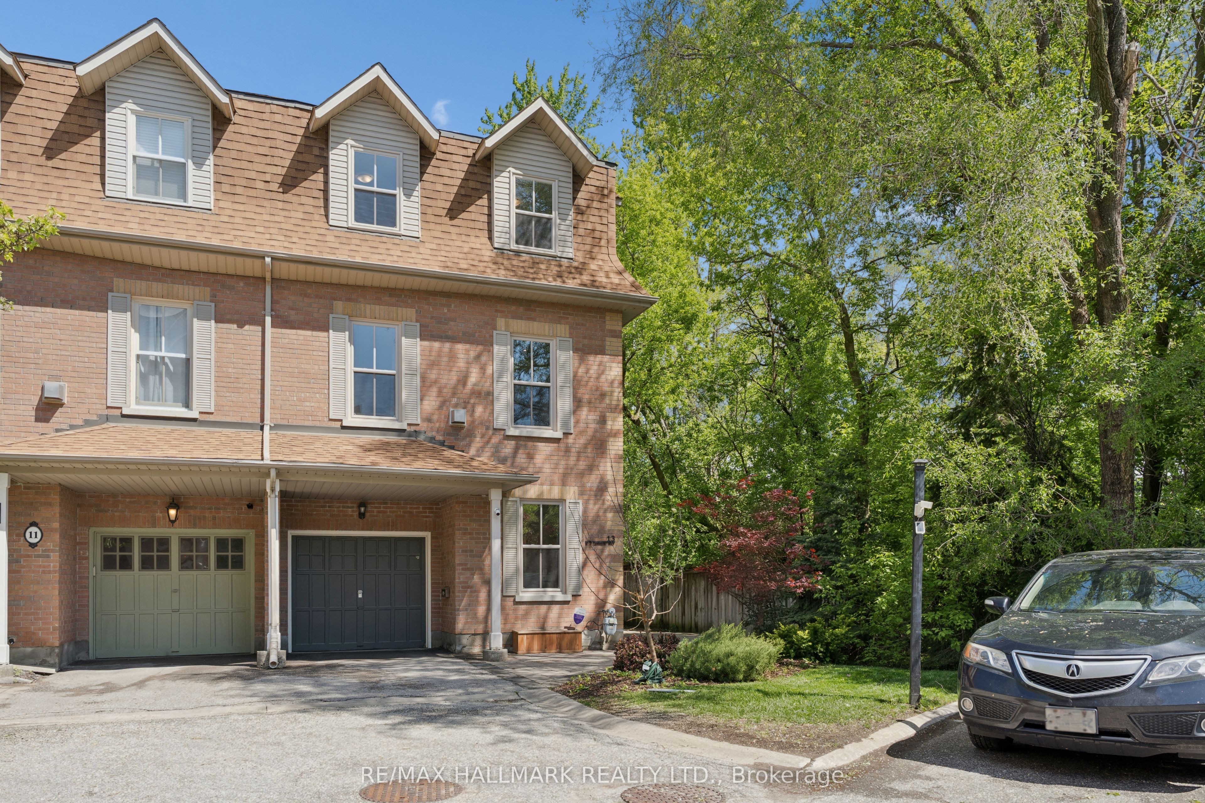 13 E J Lennox Way Property Photo 1