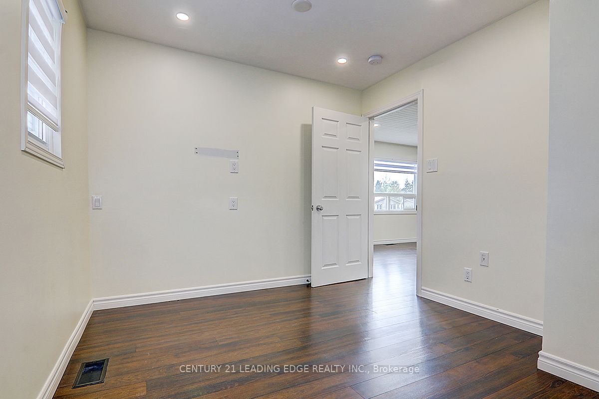 346 Annshiela Drive Main Level Property Photo 9
