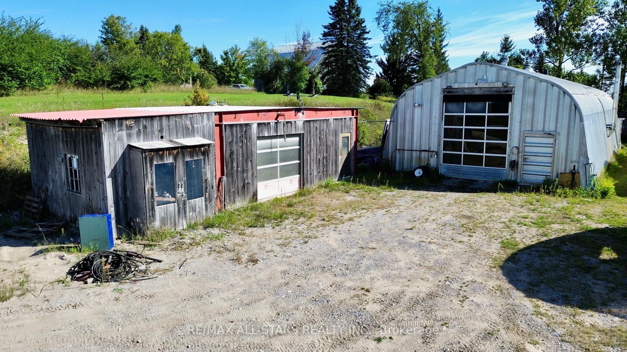 14200 Sideroad 18 Property Photo 18