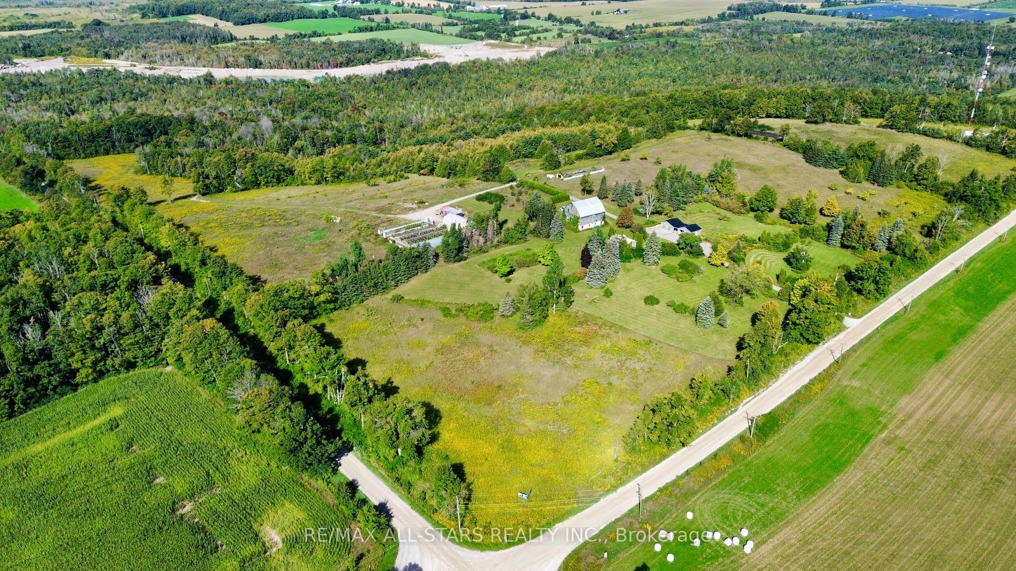 14200 Sideroad 18 Property Photo 30