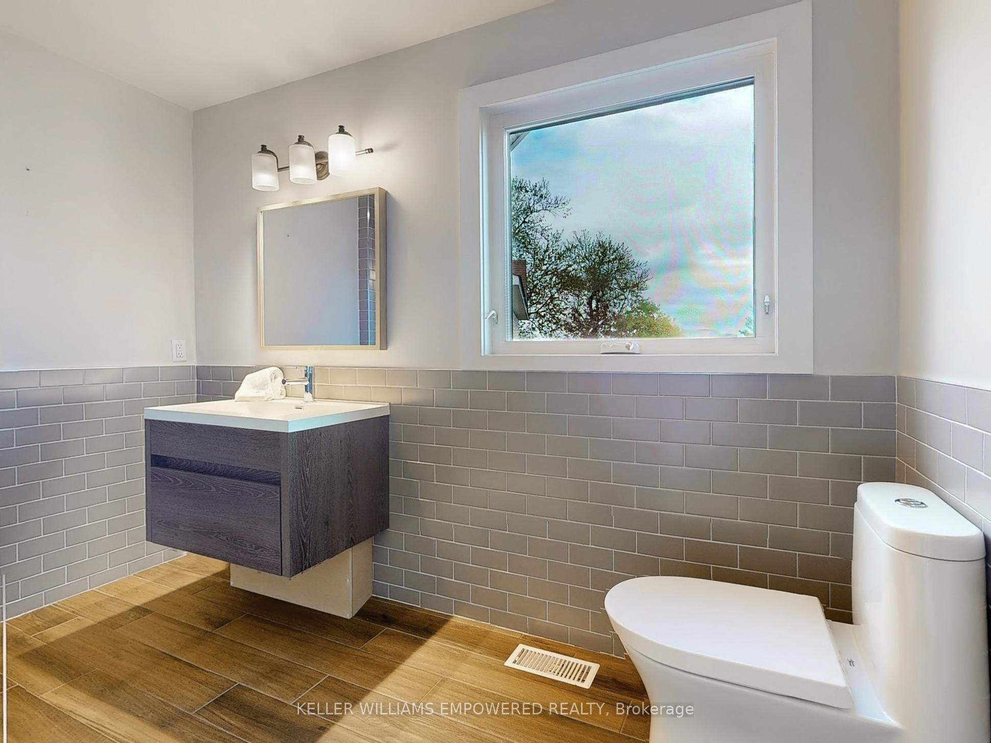 8 Macleod Estate Court Property Photo 32