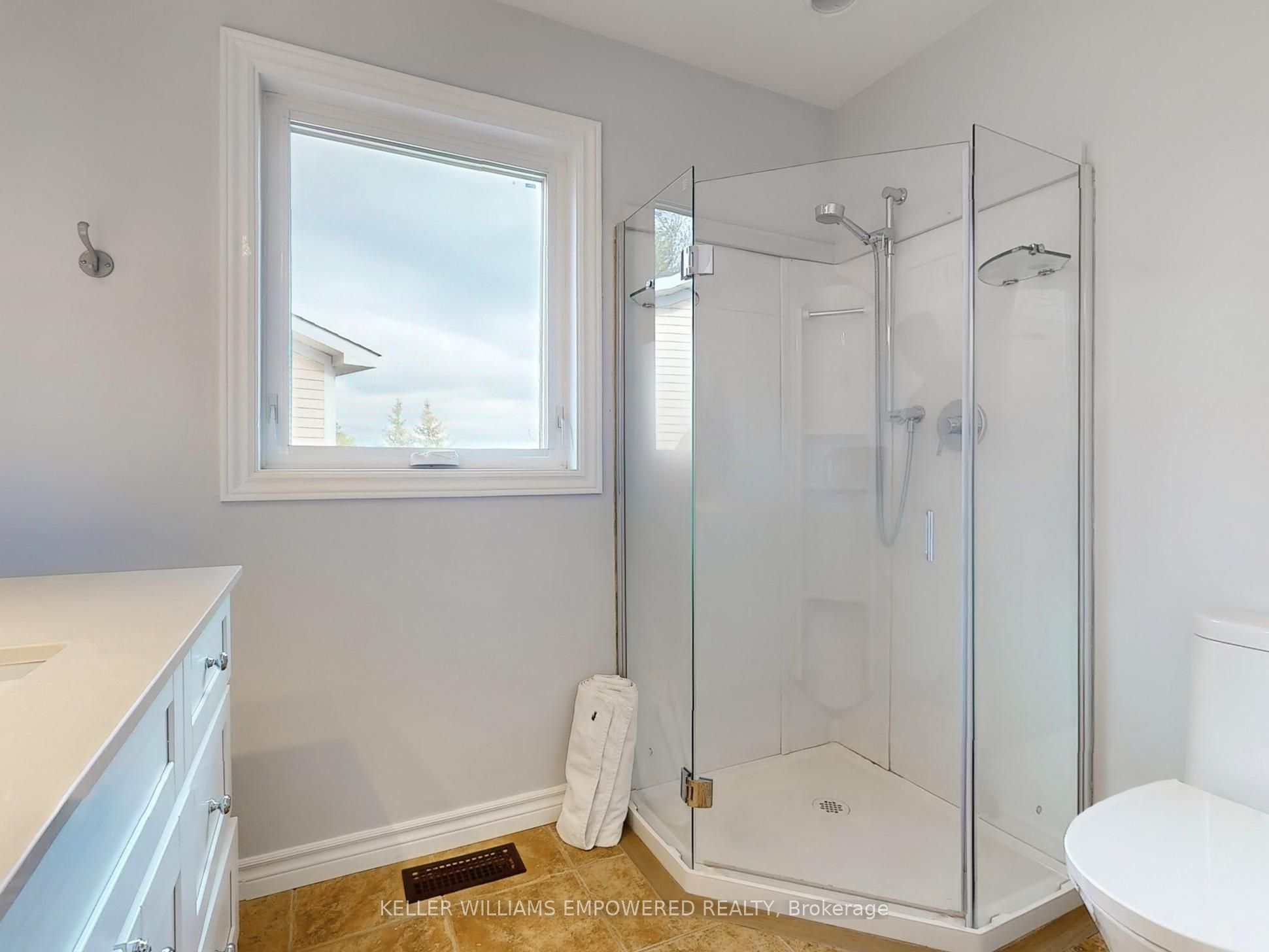 8 Macleod Estate Court Property Photo 36