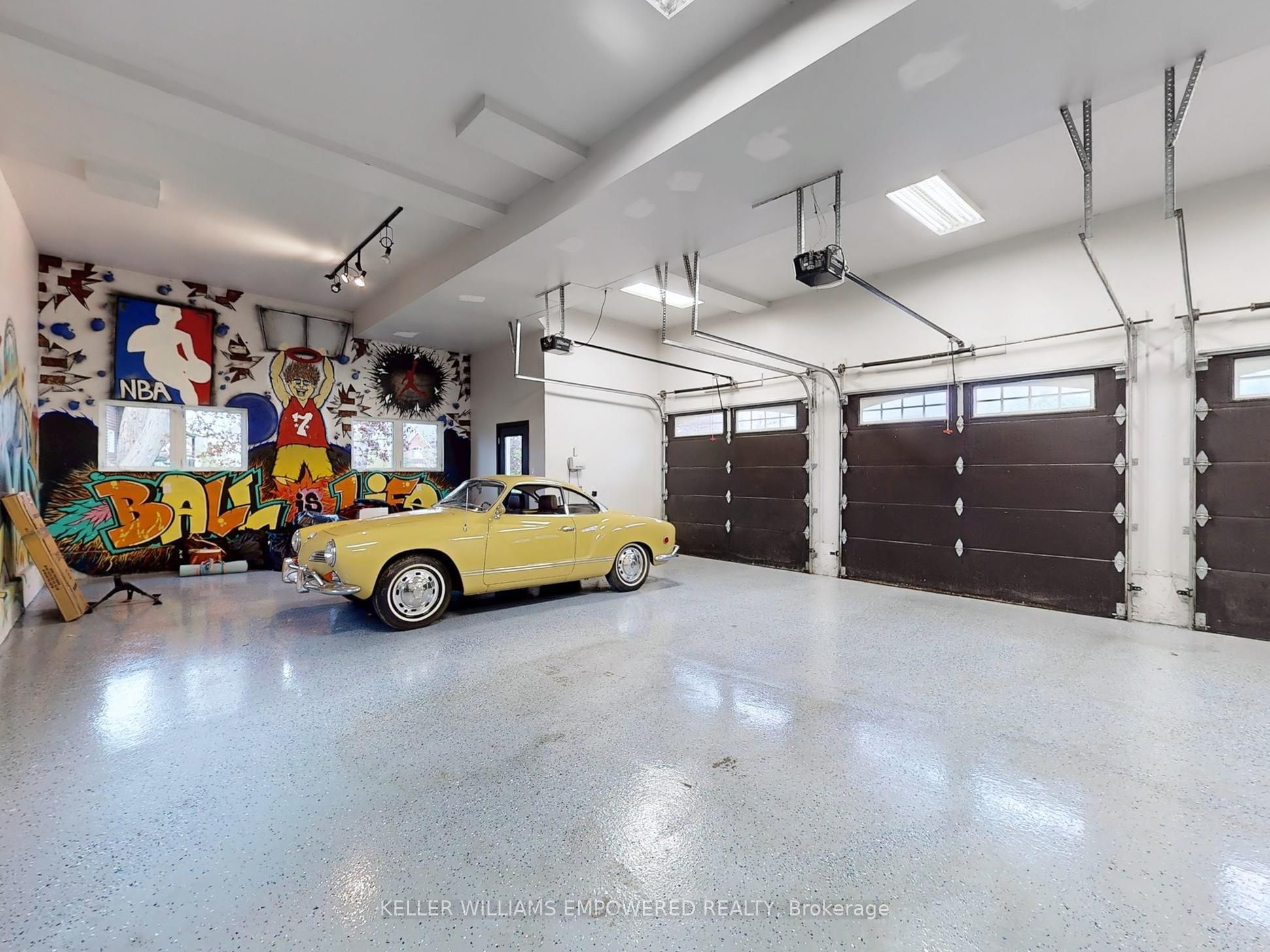 8 Macleod Estate Court Property Photo 43