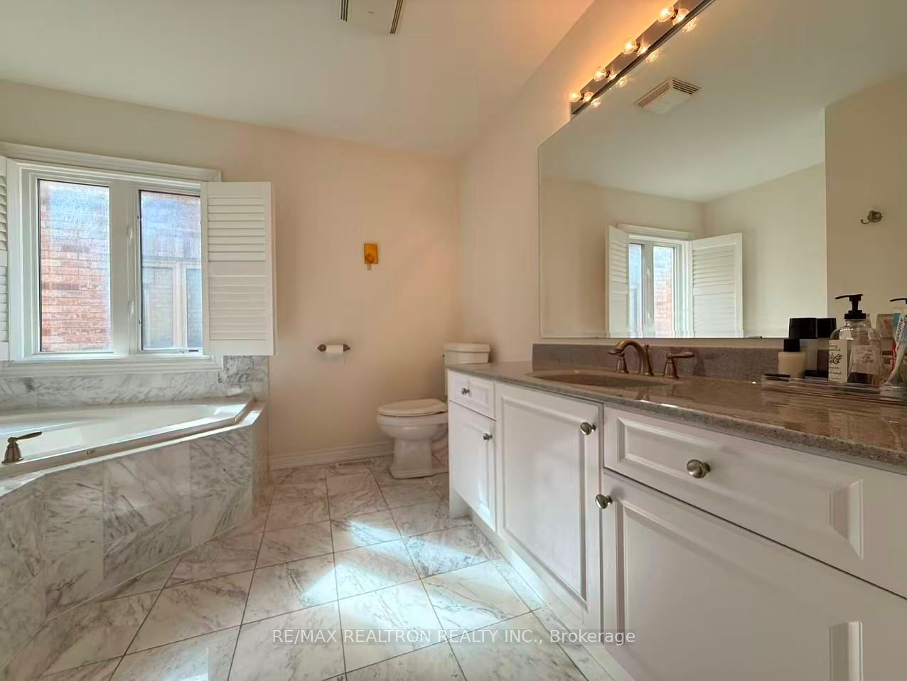 96 Ostrovsky Road Property Photo 20