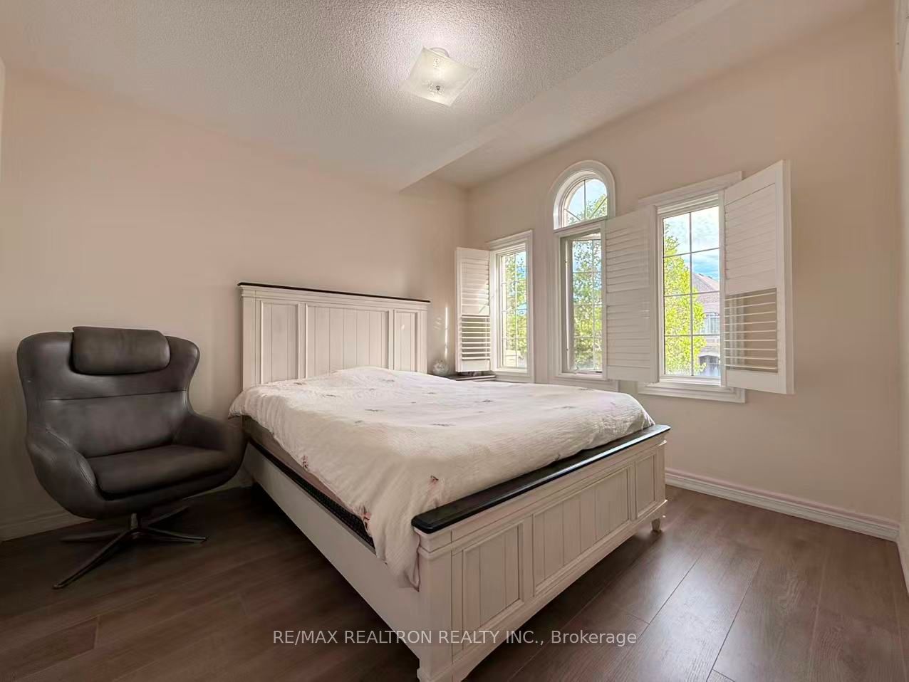 96 Ostrovsky Road Property Photo 23