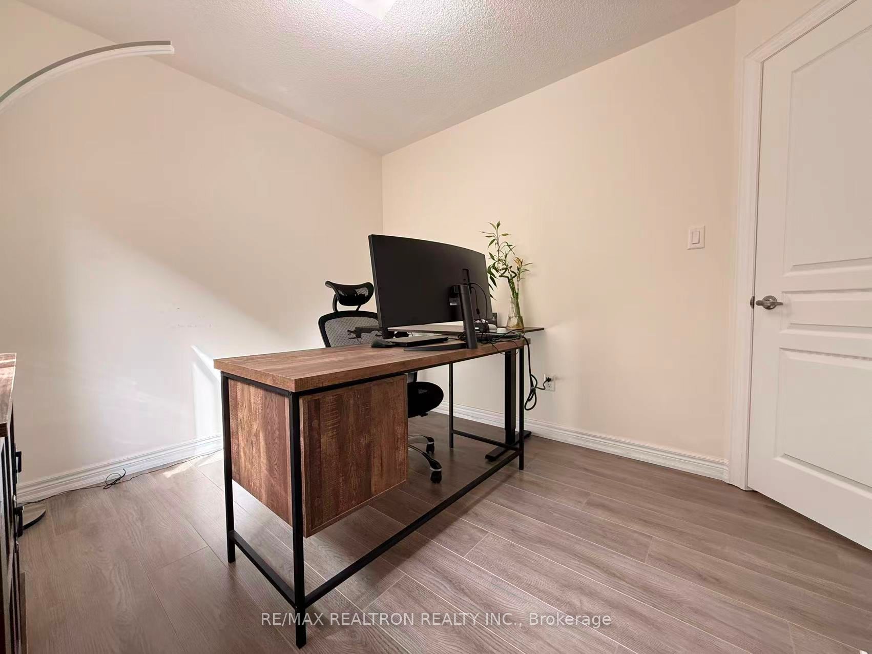 96 Ostrovsky Road Property Photo 25