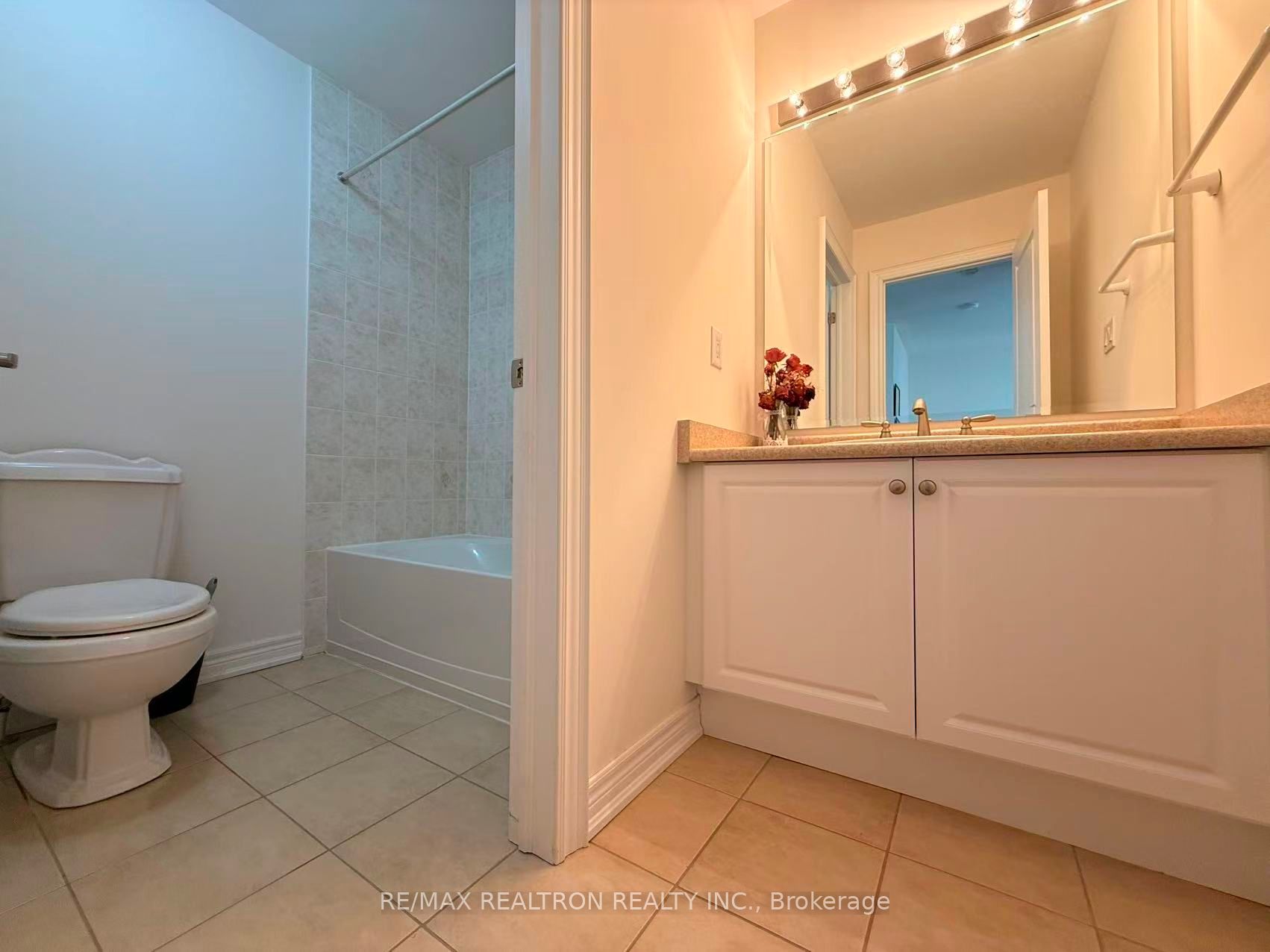 96 Ostrovsky Road Property Photo 28