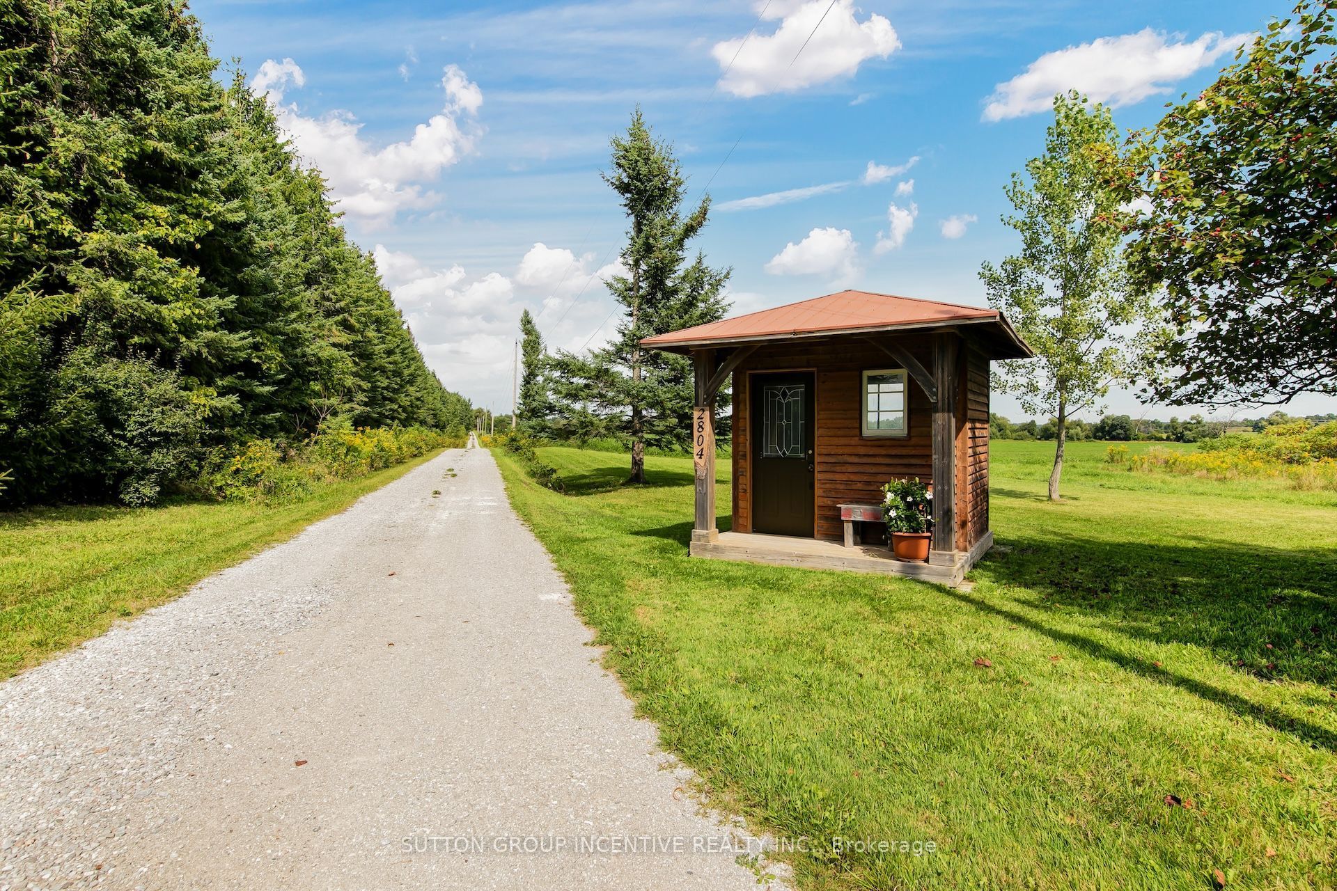 2804 9th Line Property Photo 8
