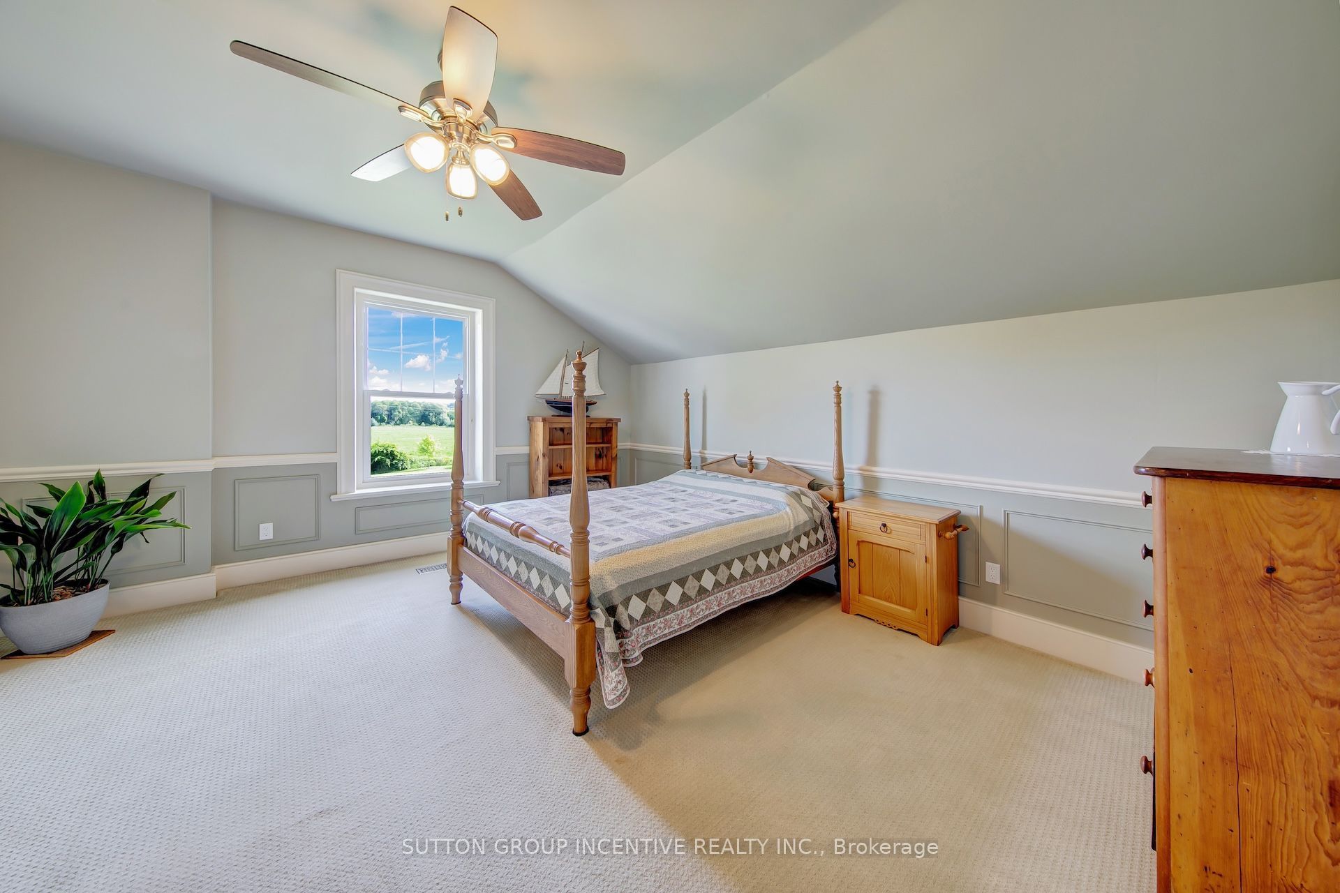 2804 9th Line Property Photo 29
