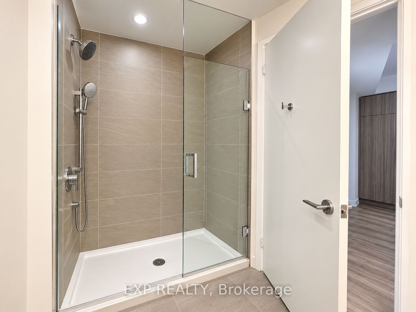 898 Portage Parkway 3208 Property Photo 12