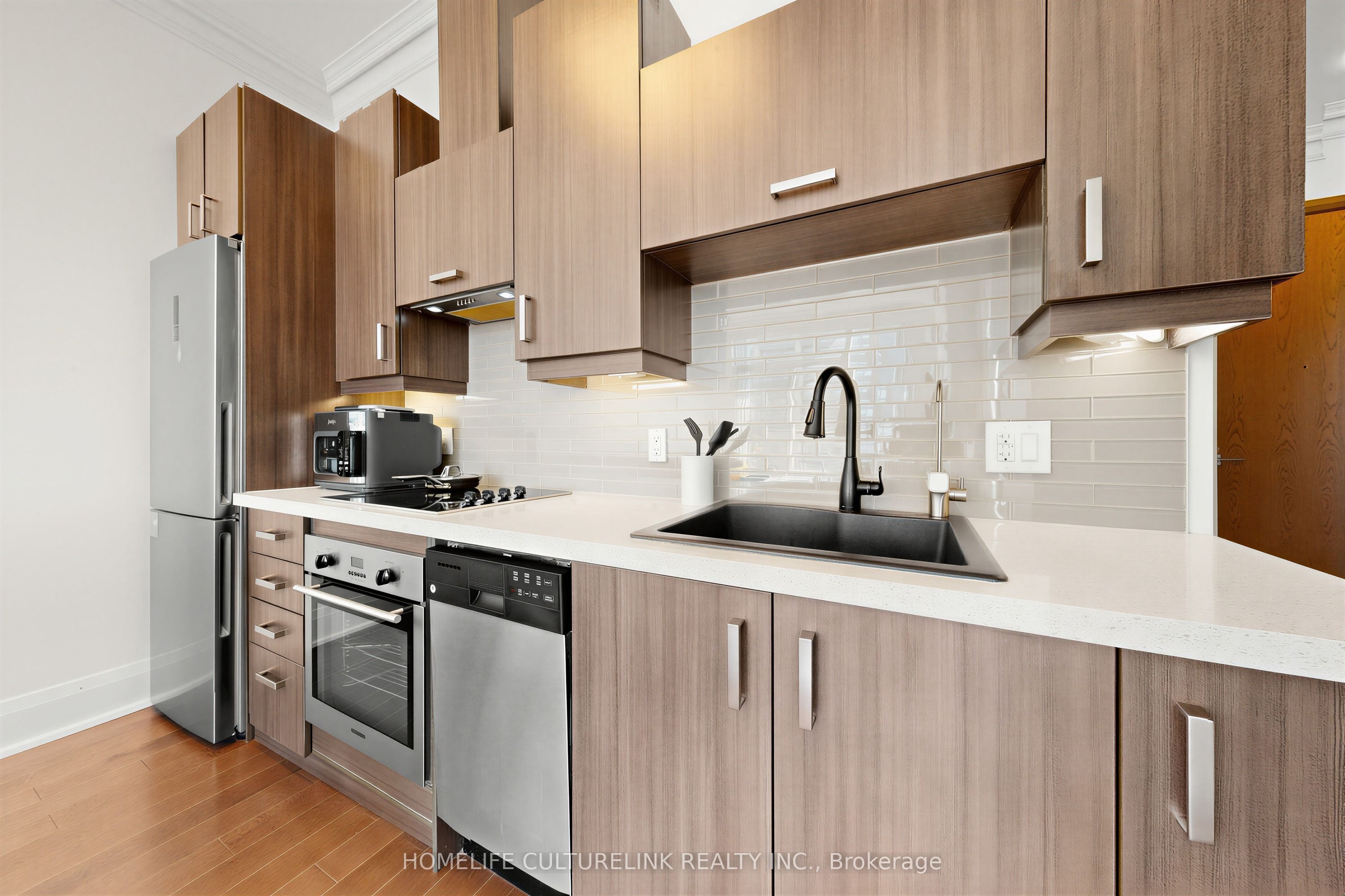 28 Uptown Drive Ph22 Property Photo 13